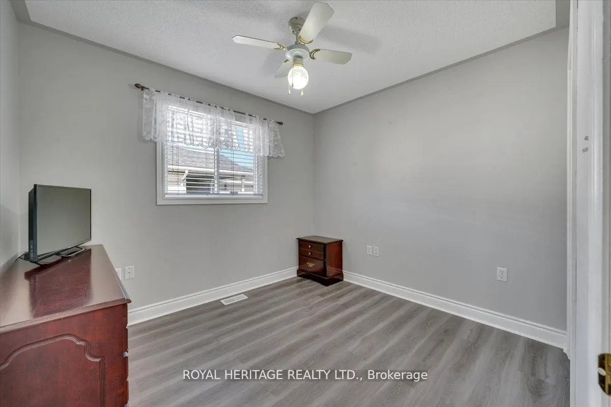 27 South Maloney Street