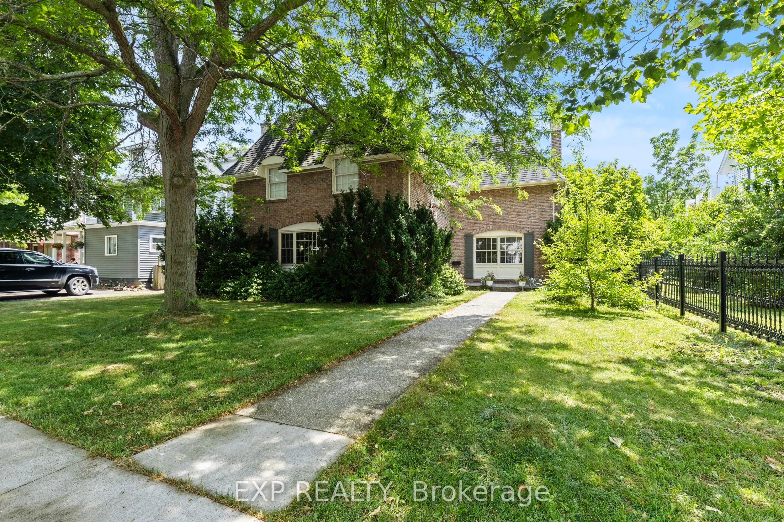 211 Merritt Street