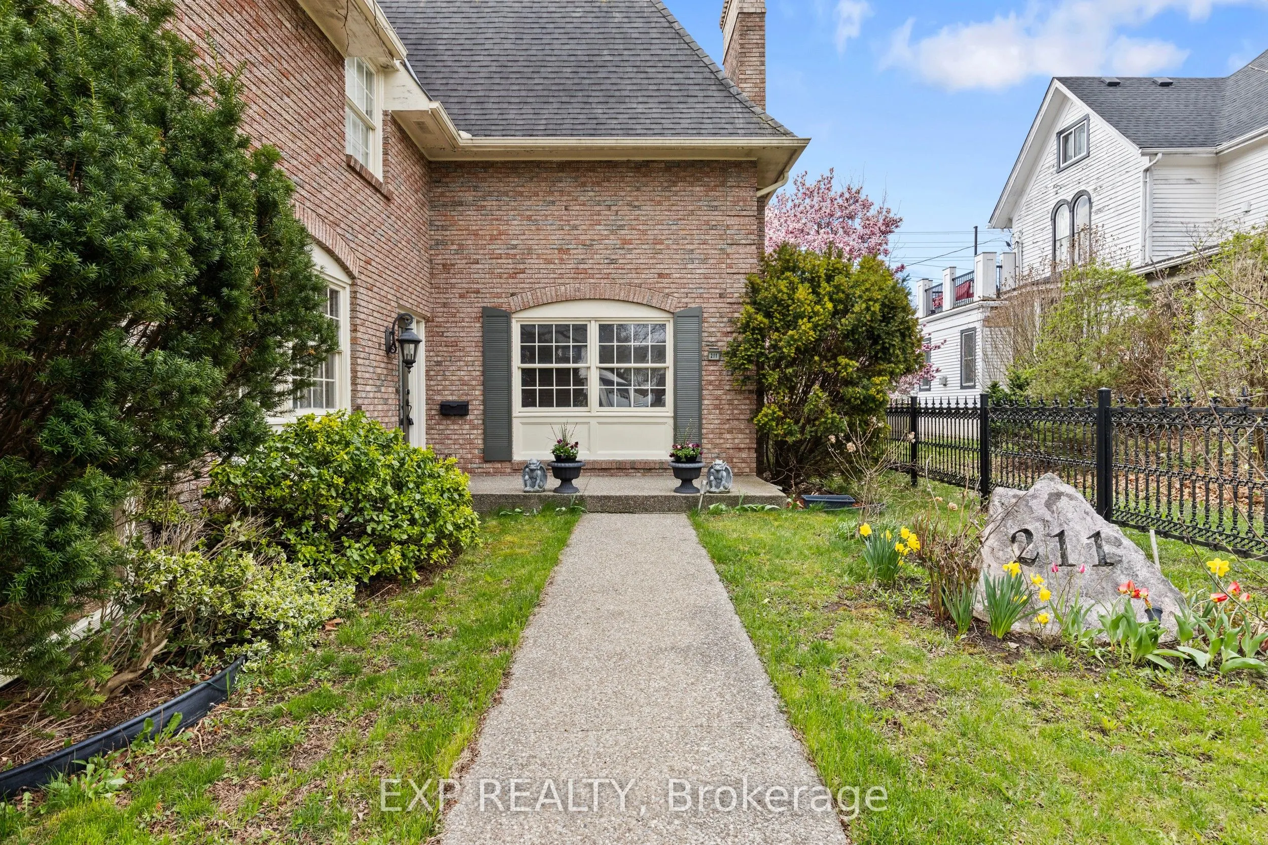 211 Merritt Street