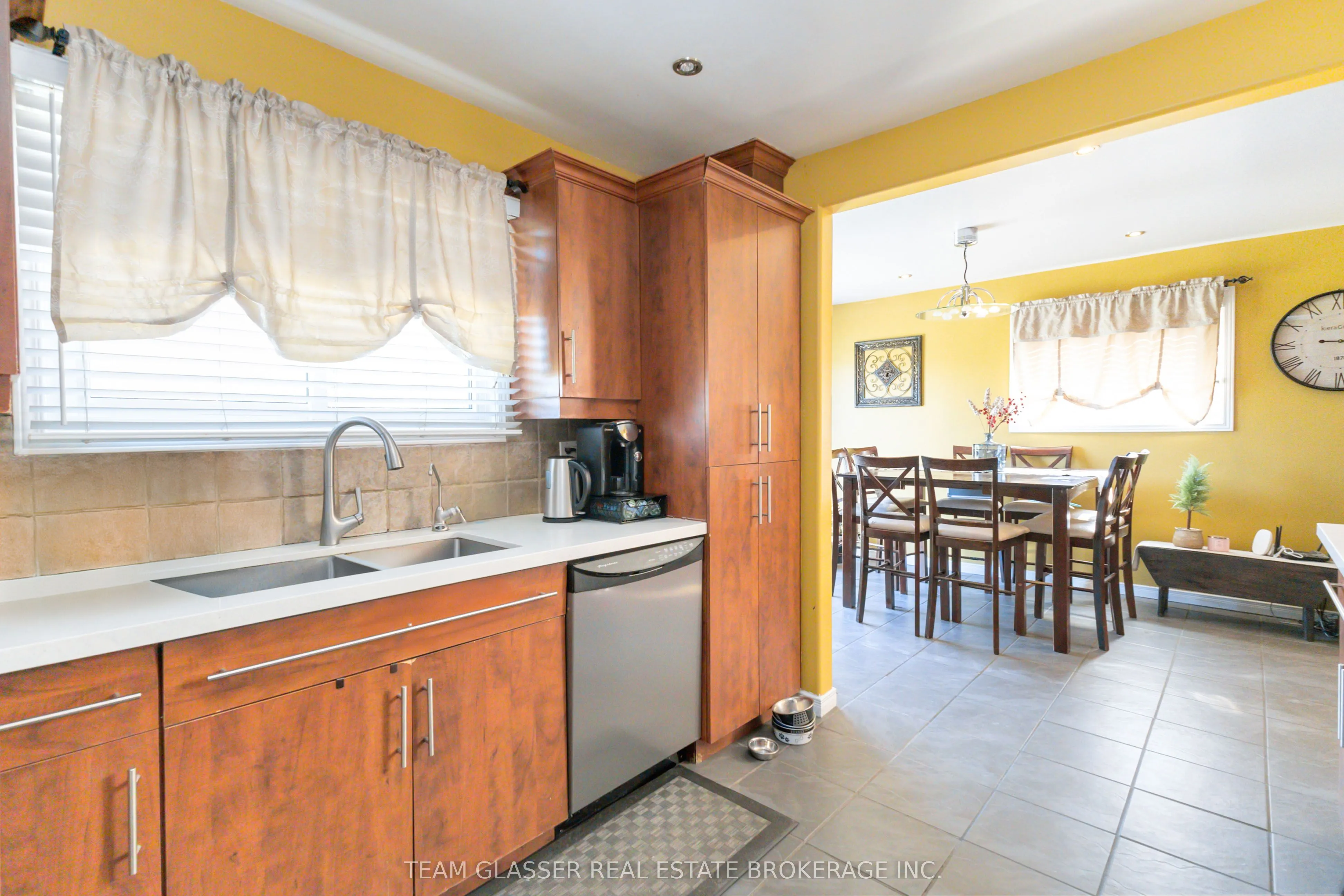 6571 CARROLL Drive