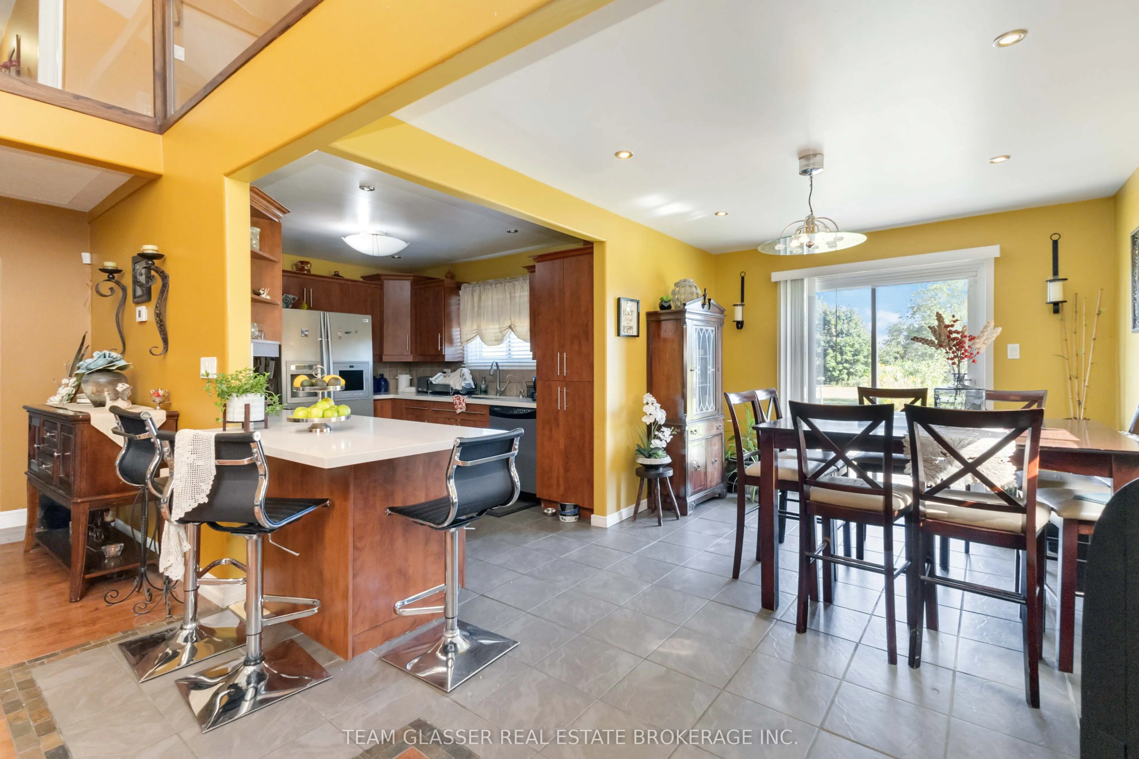 6571 CARROLL Drive