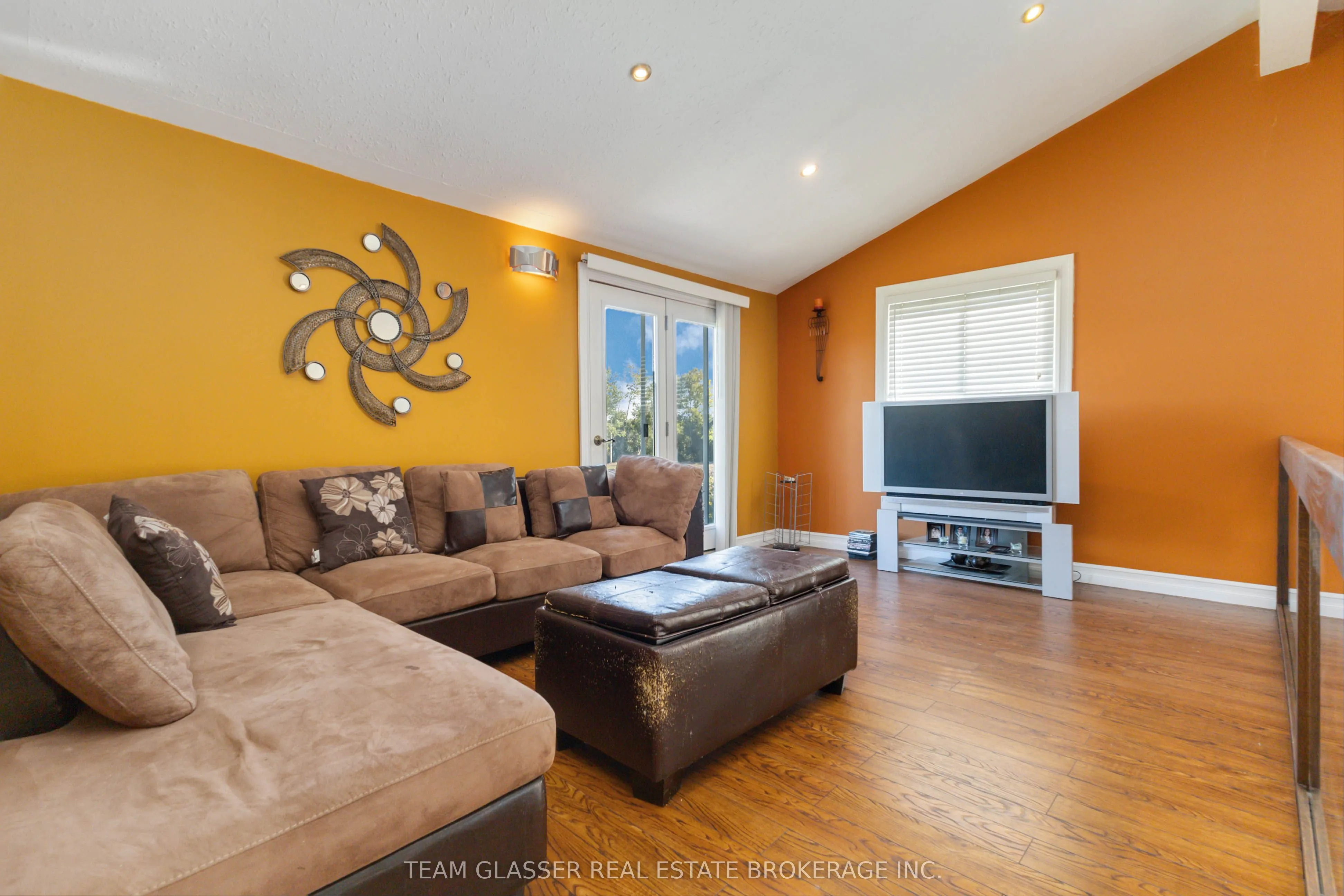 6571 CARROLL Drive