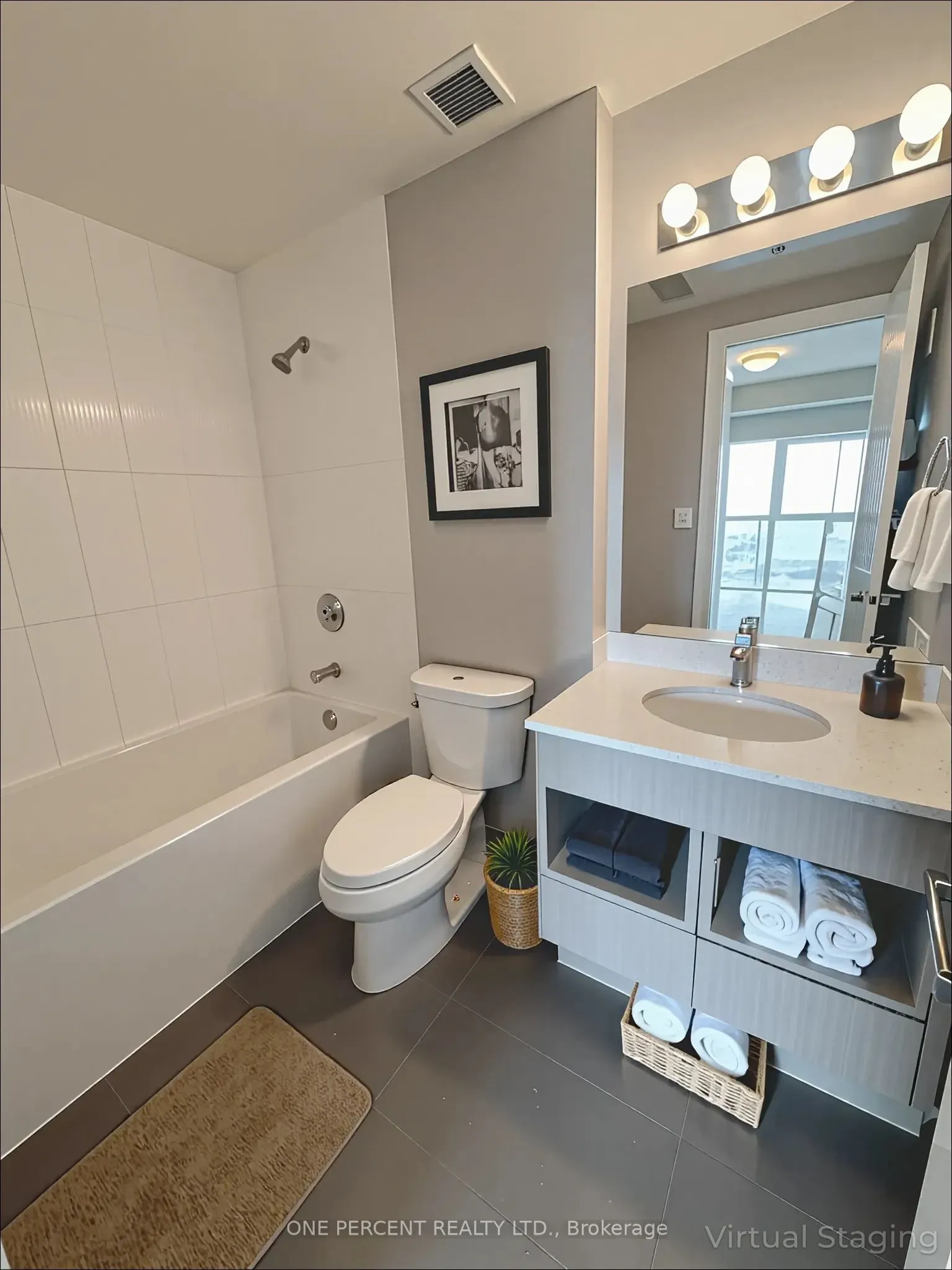 560 North Service Road, #605
