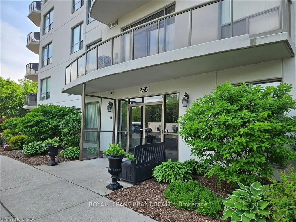 255 Keats Way, #104