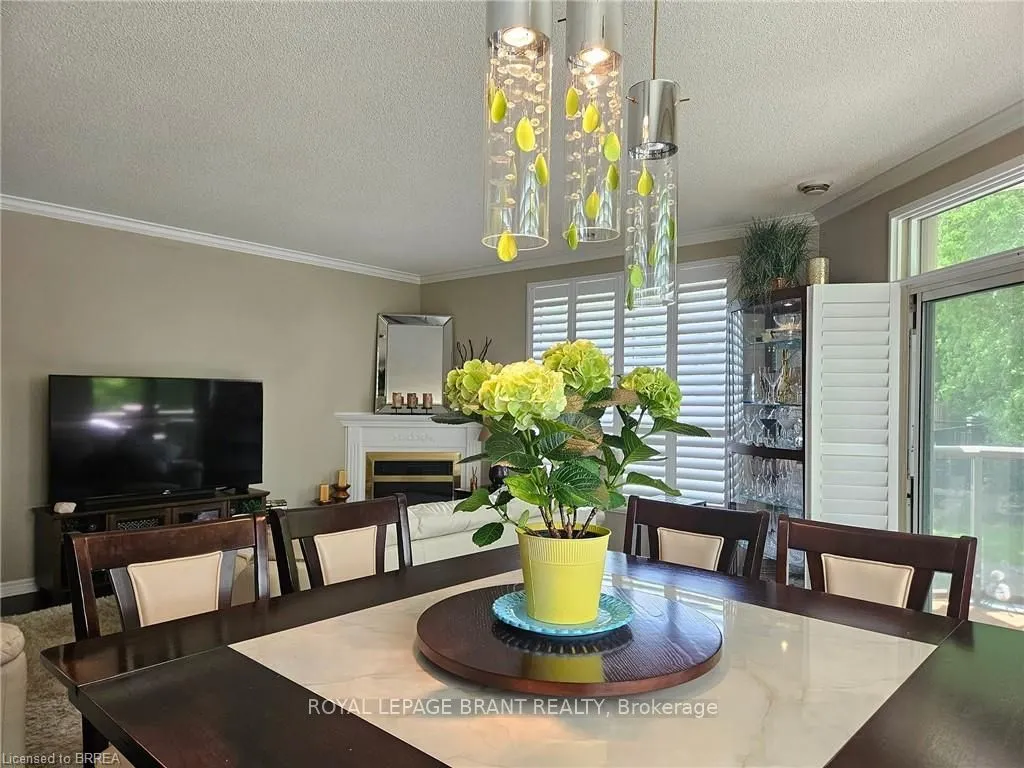 255 Keats Way, #104
