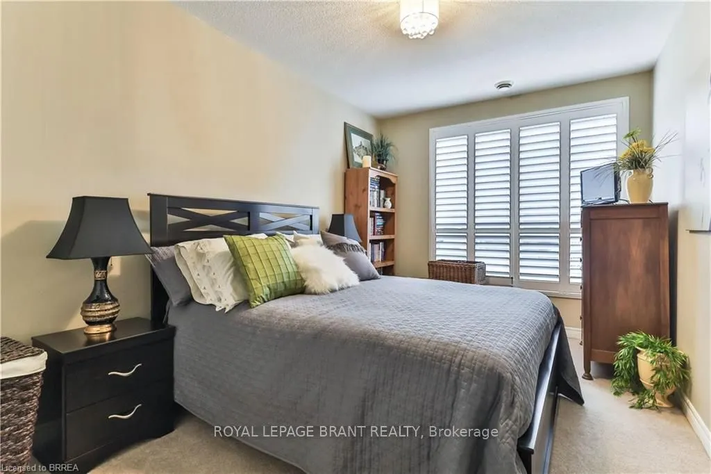 255 Keats Way, #104