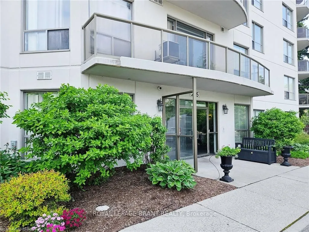 255 Keats Way, #104