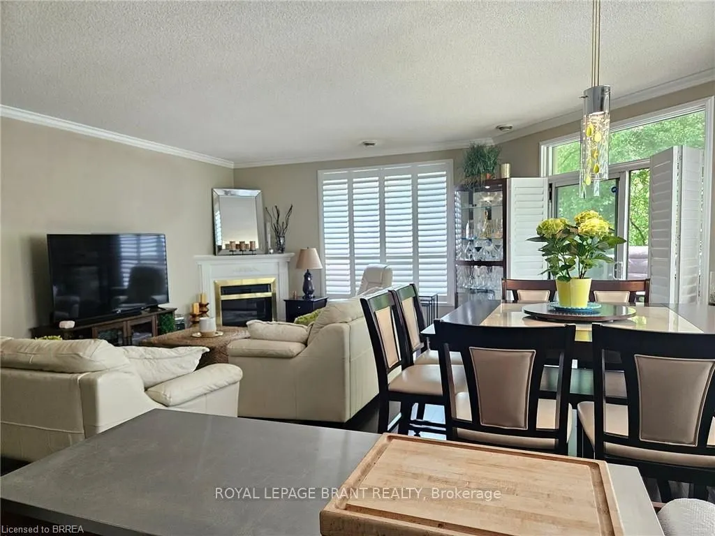 255 Keats Way, #104