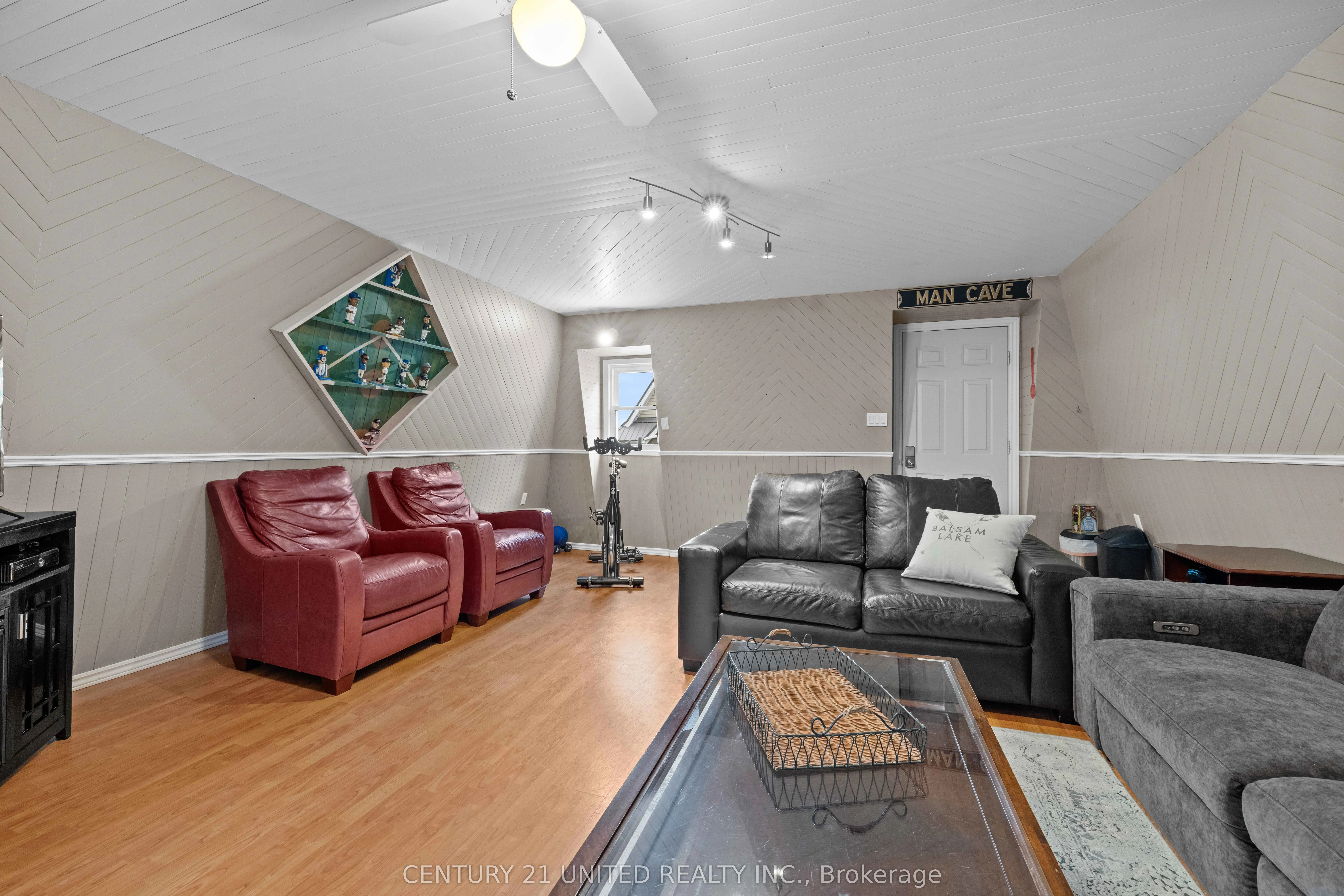586 Birch Point Road