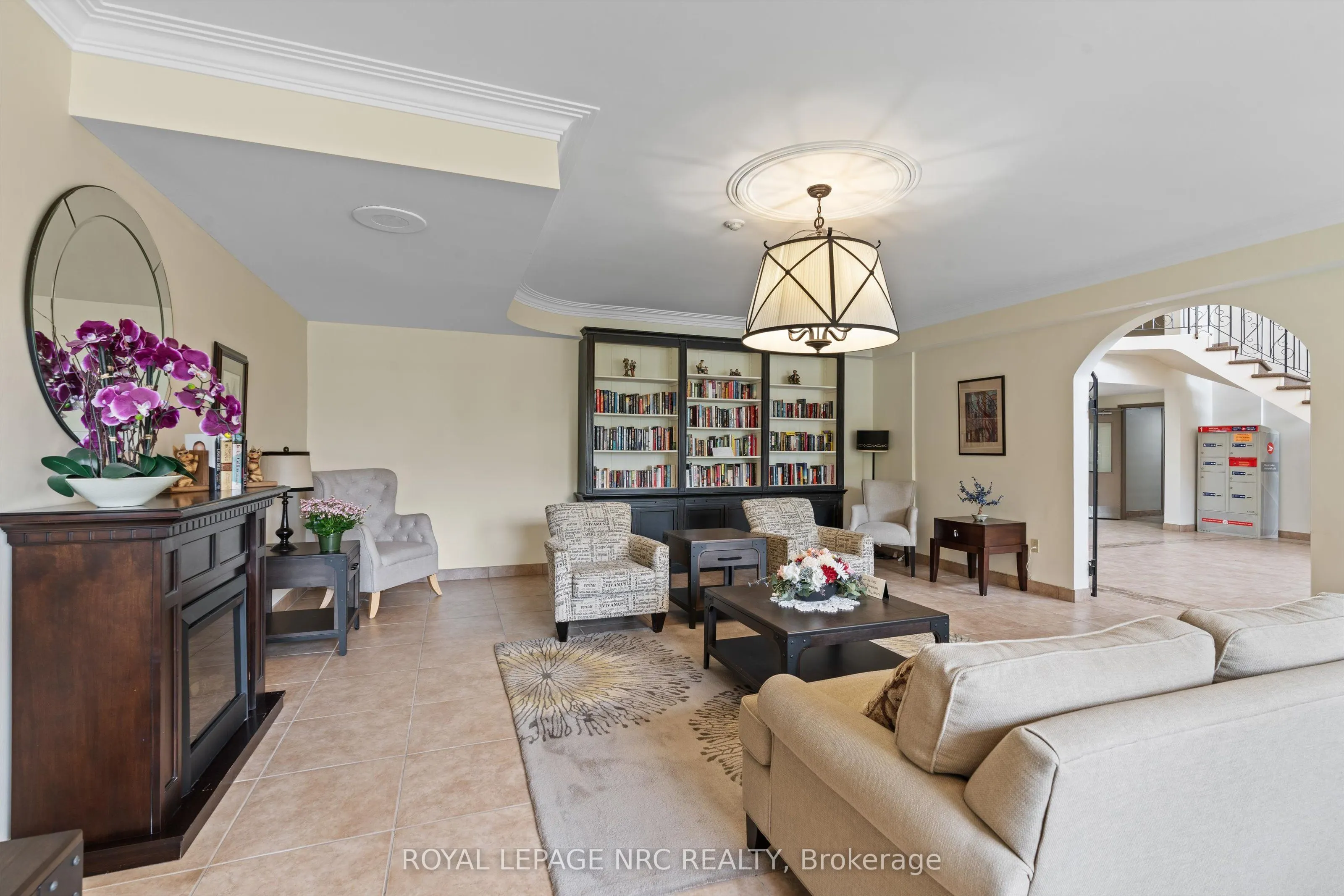 365 Geneva Street, #401