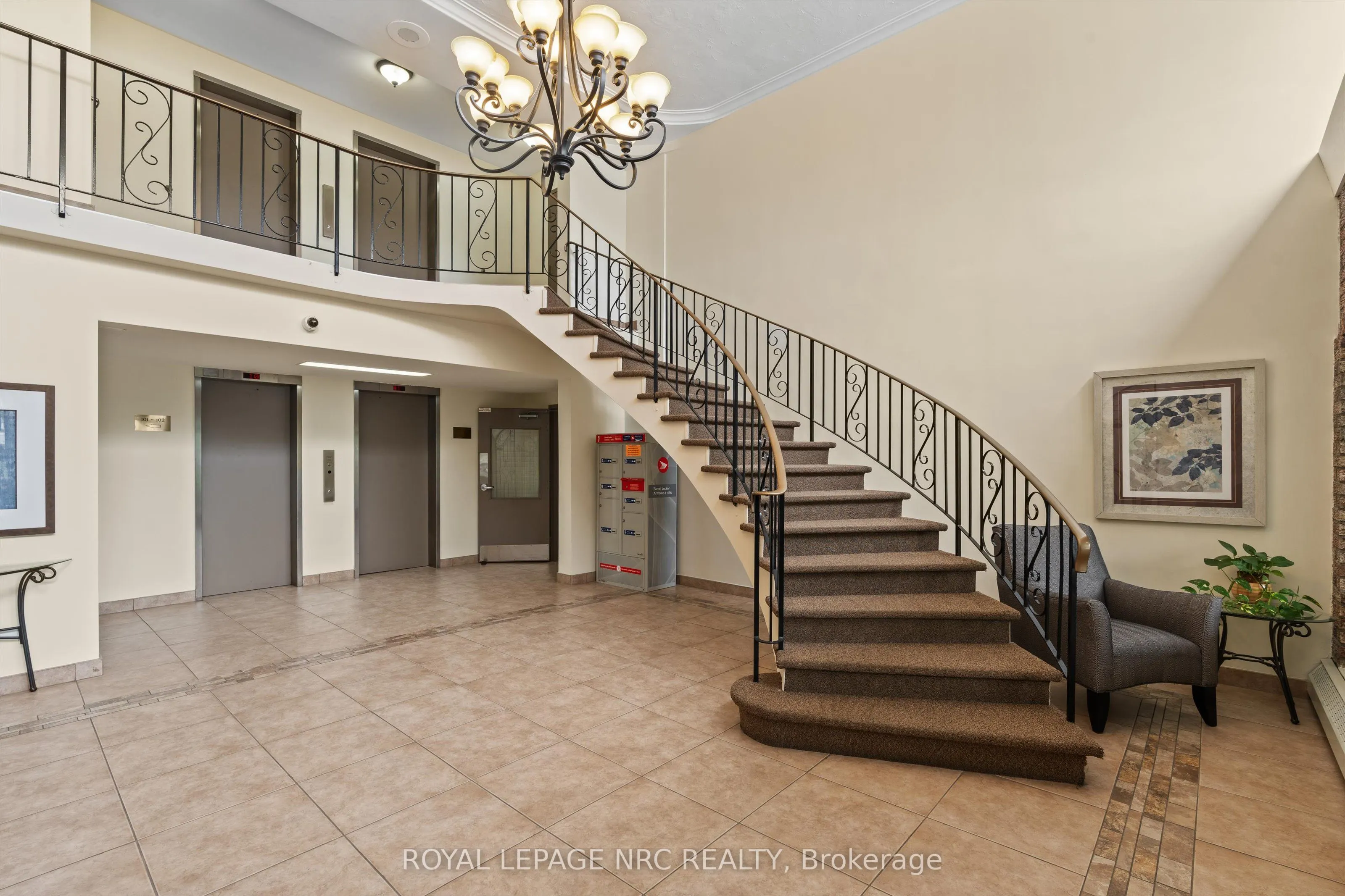 365 Geneva Street, #401