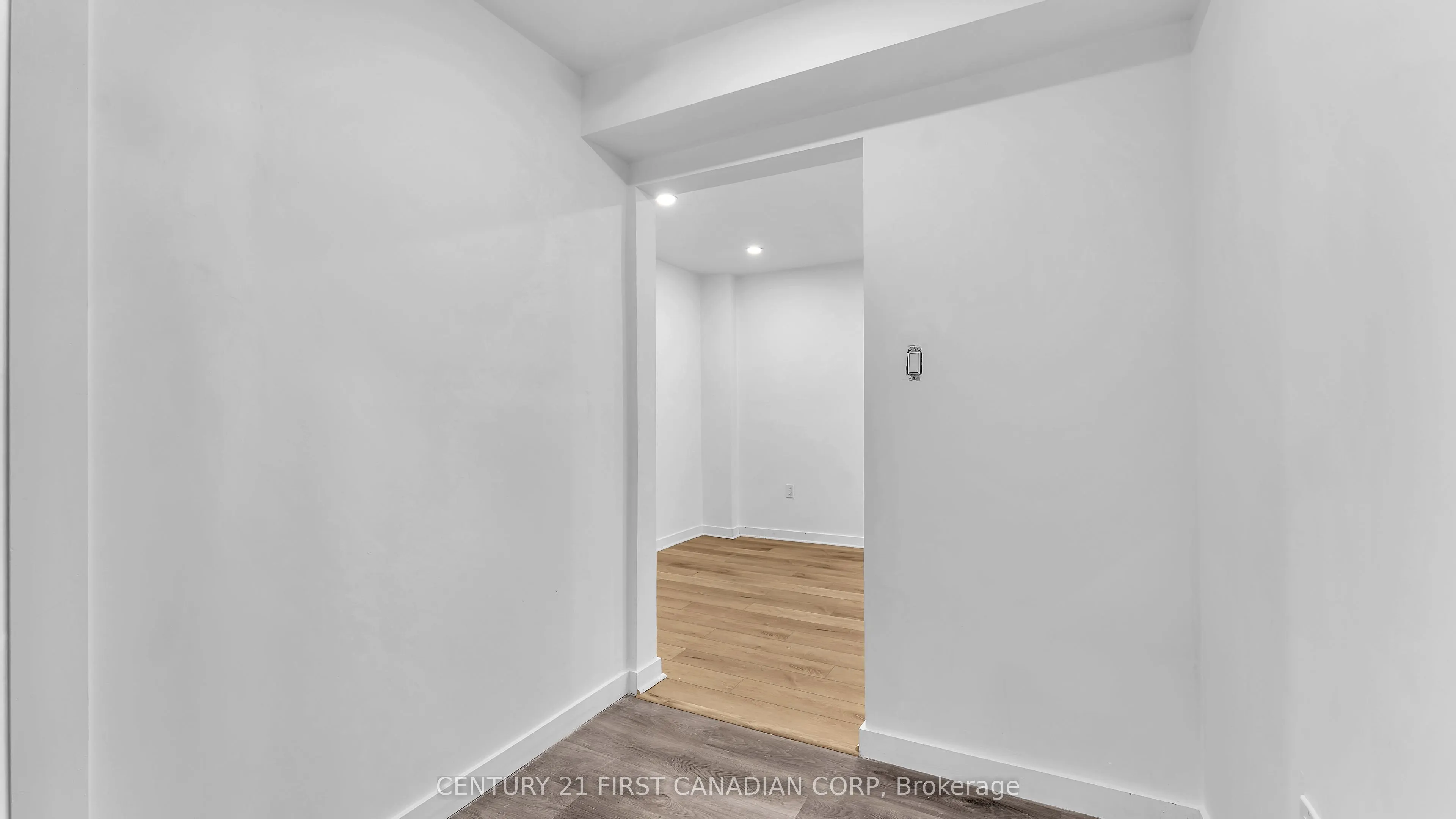 413 Main Street S