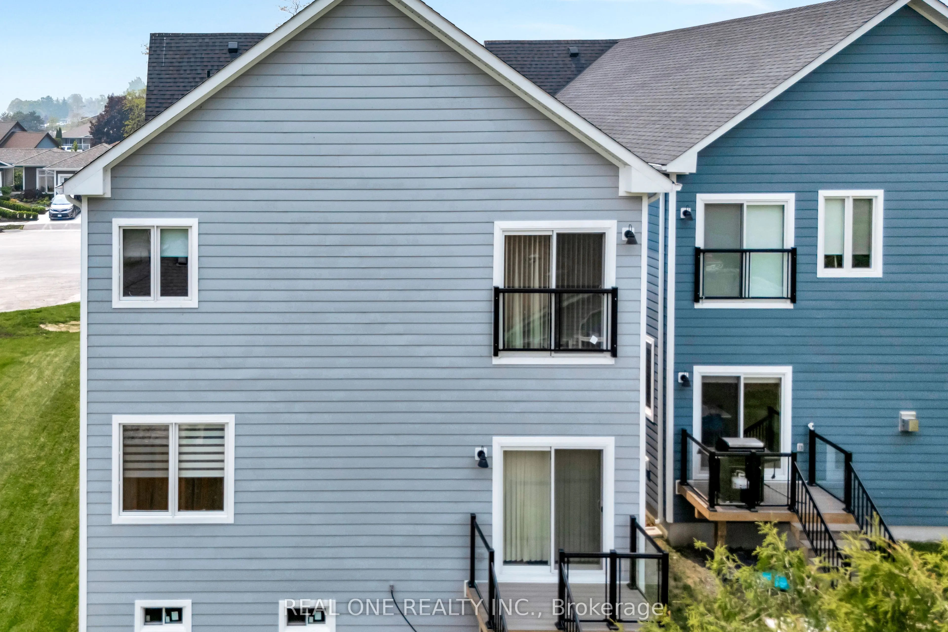 14 Twelve Trees Court