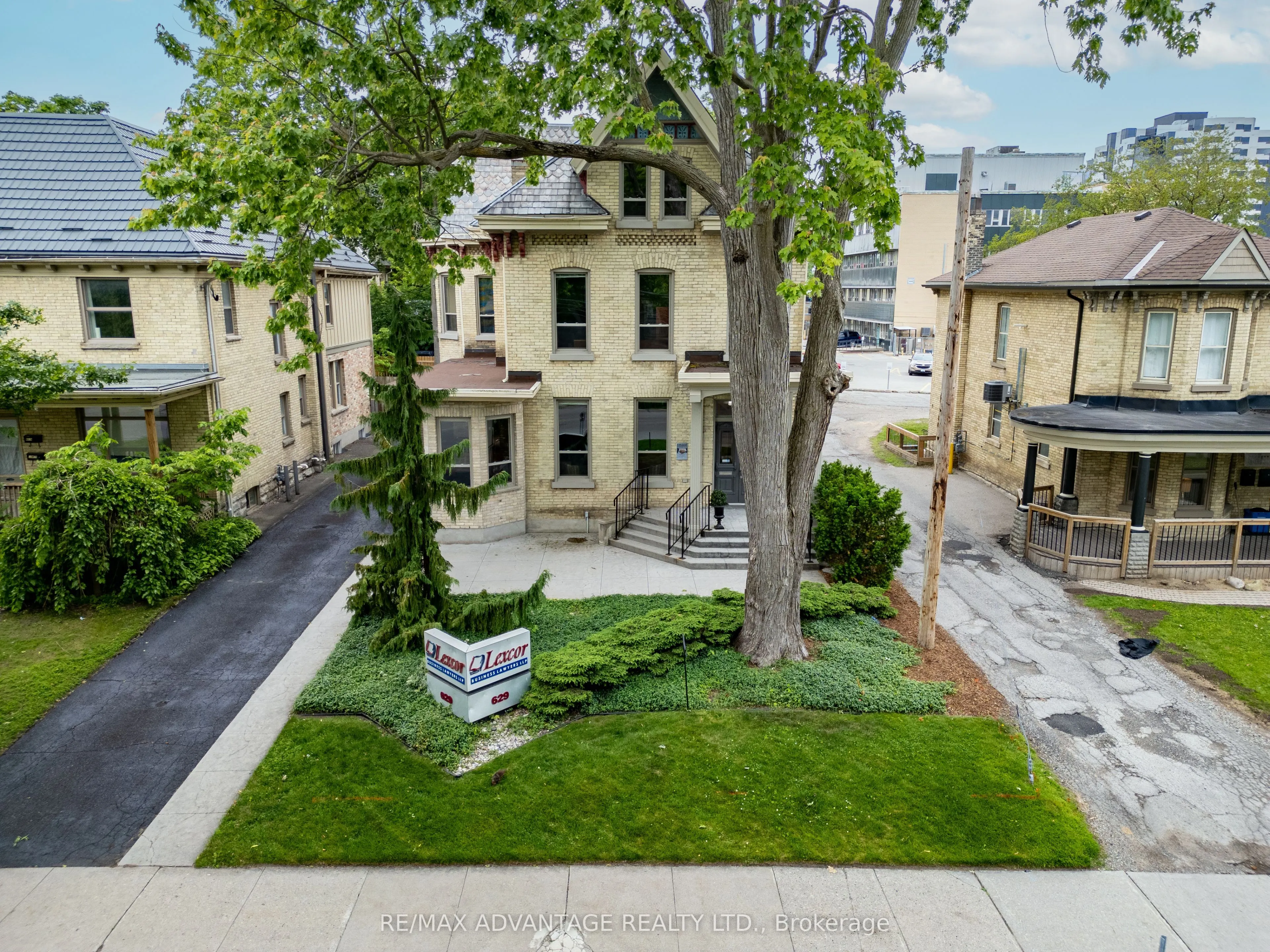 629 Wellington Street