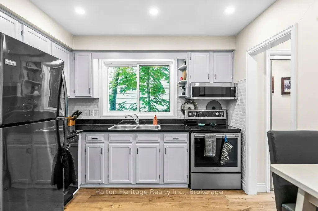 52 Parkside Avenue