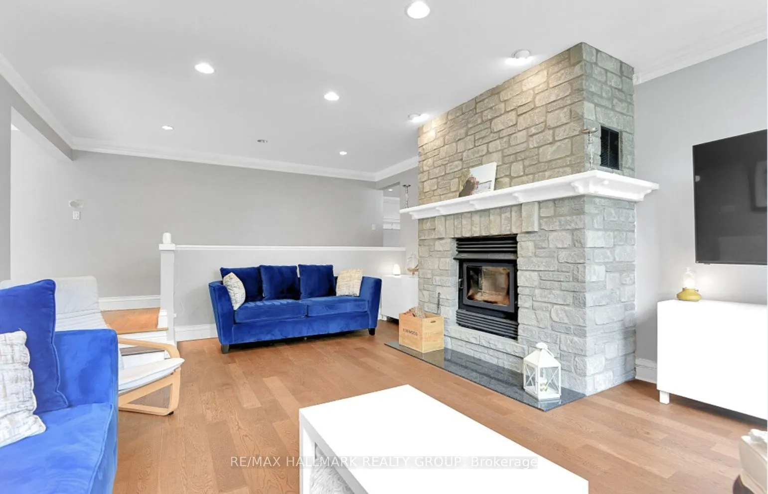 23 DAVIDSON Drive