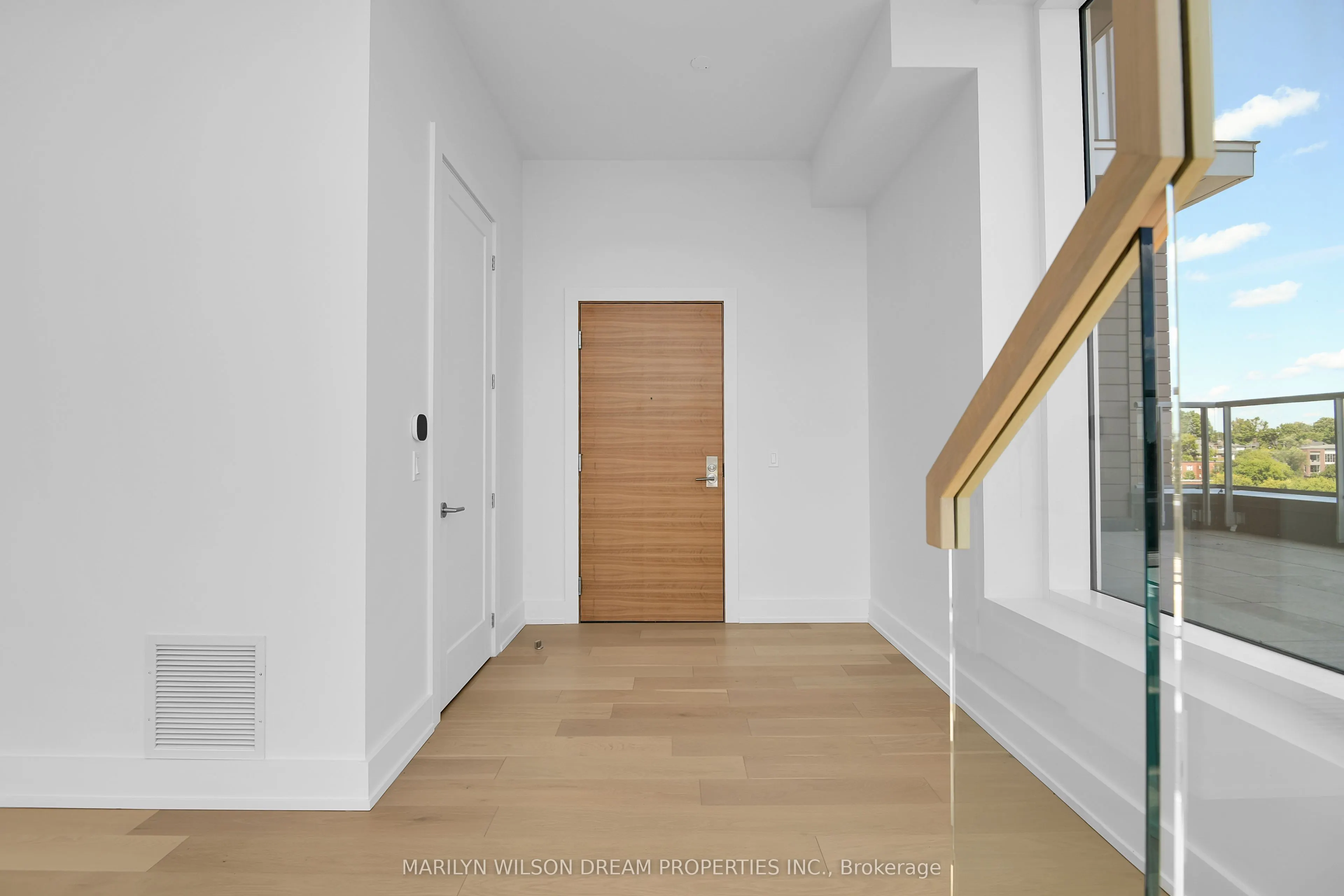 135 Barrette Street, #PH3