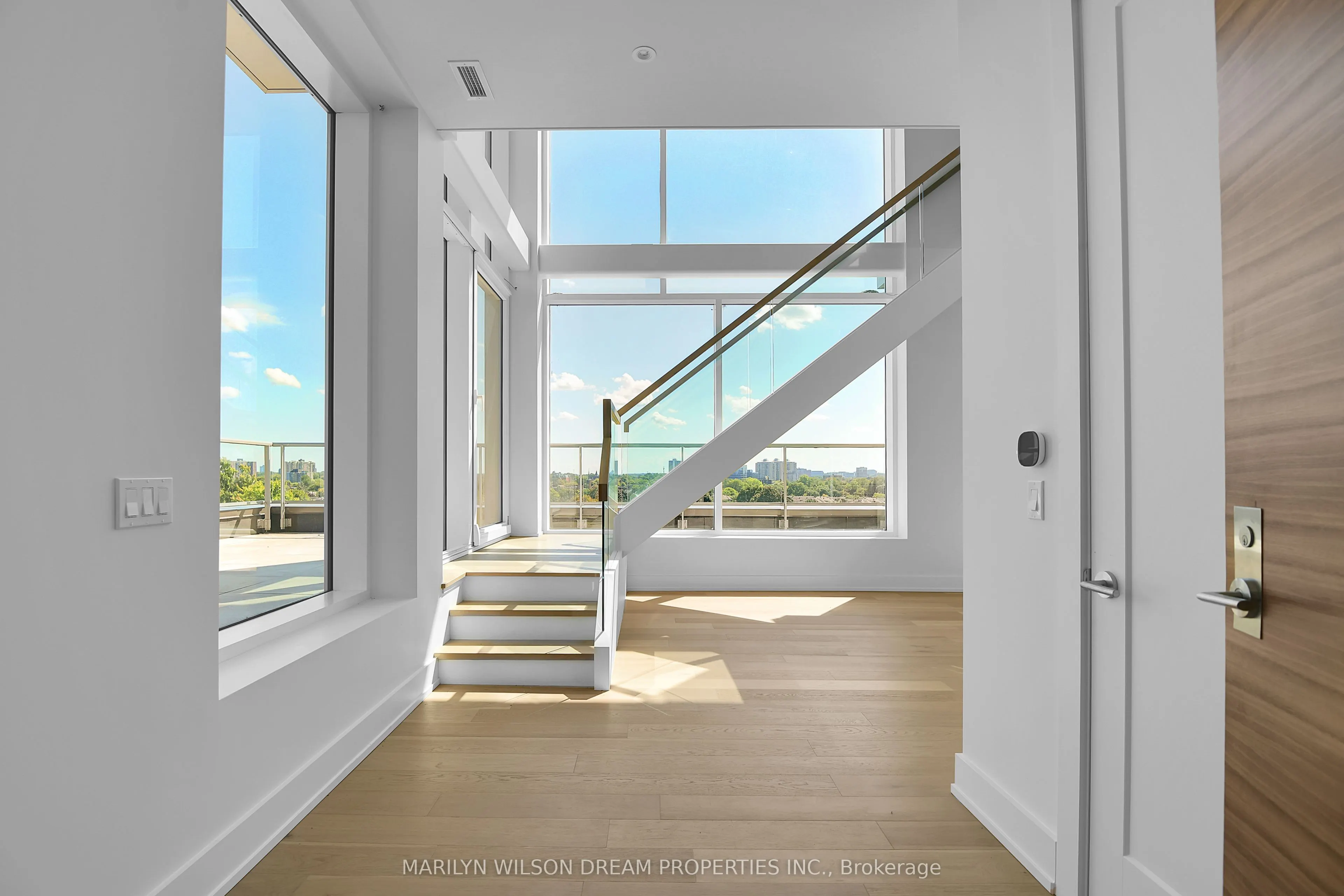 135 Barrette Street, #PH3
