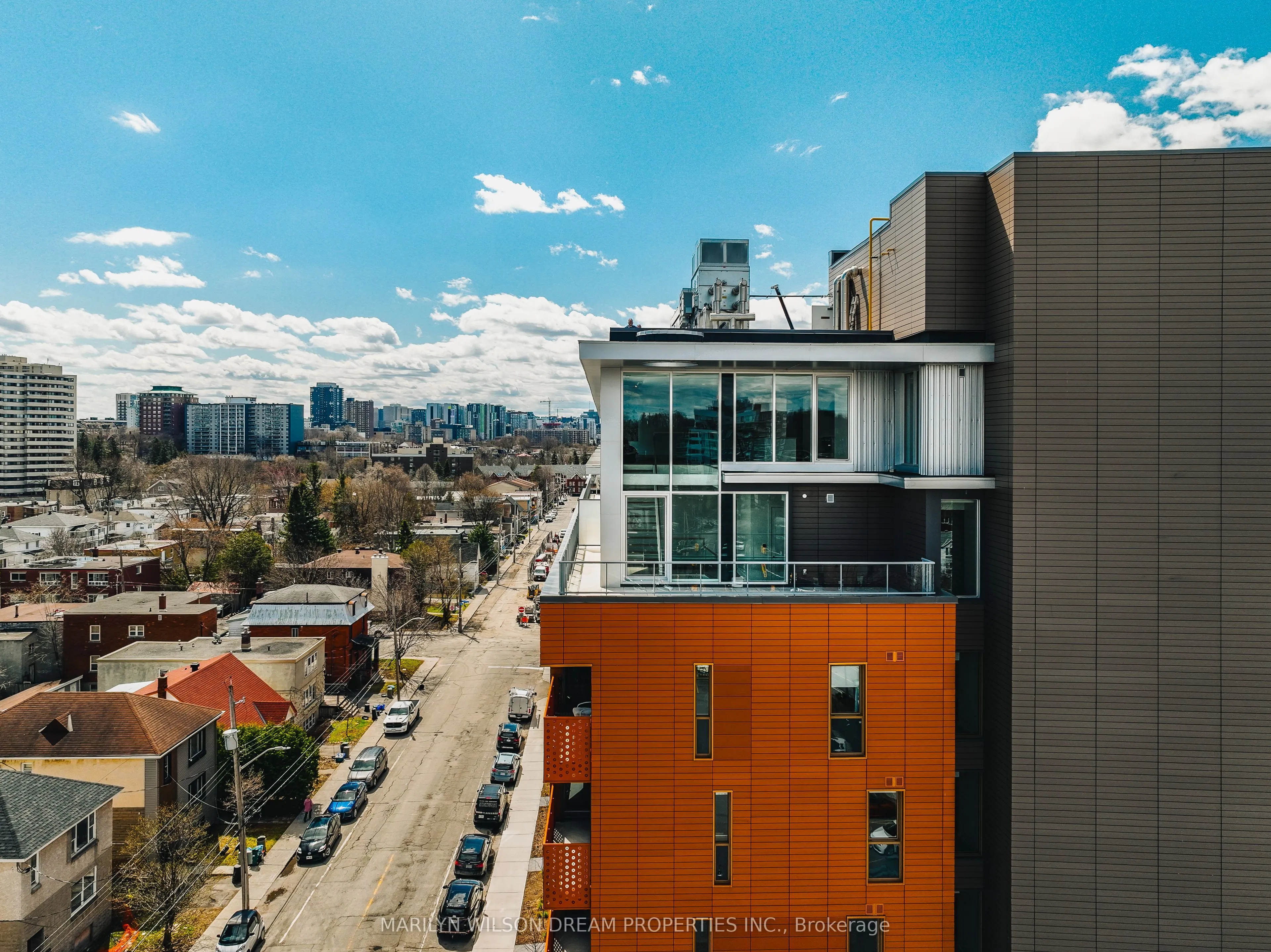 135 Barrette Street, #PH3