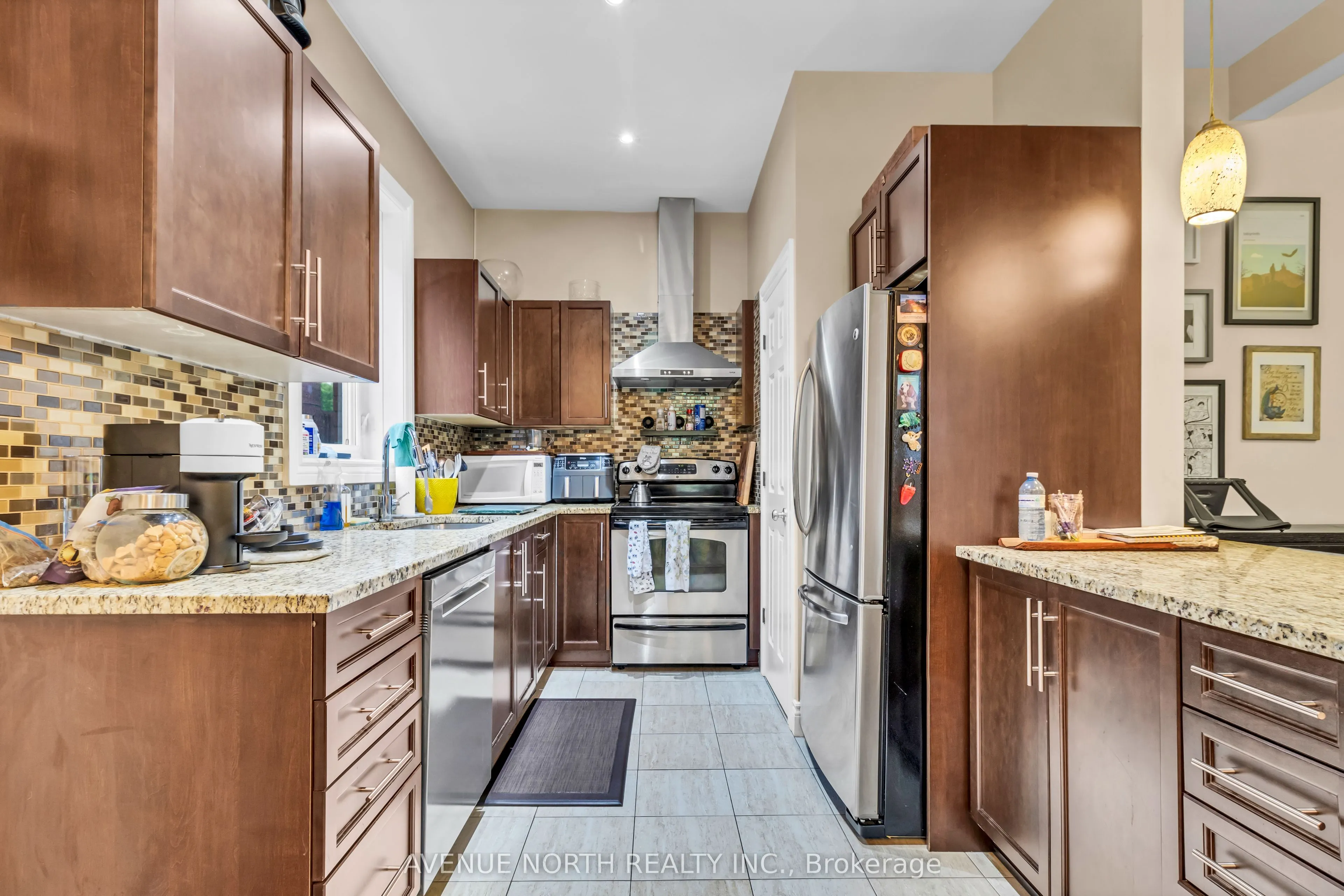 871 Somerset Street W, #1