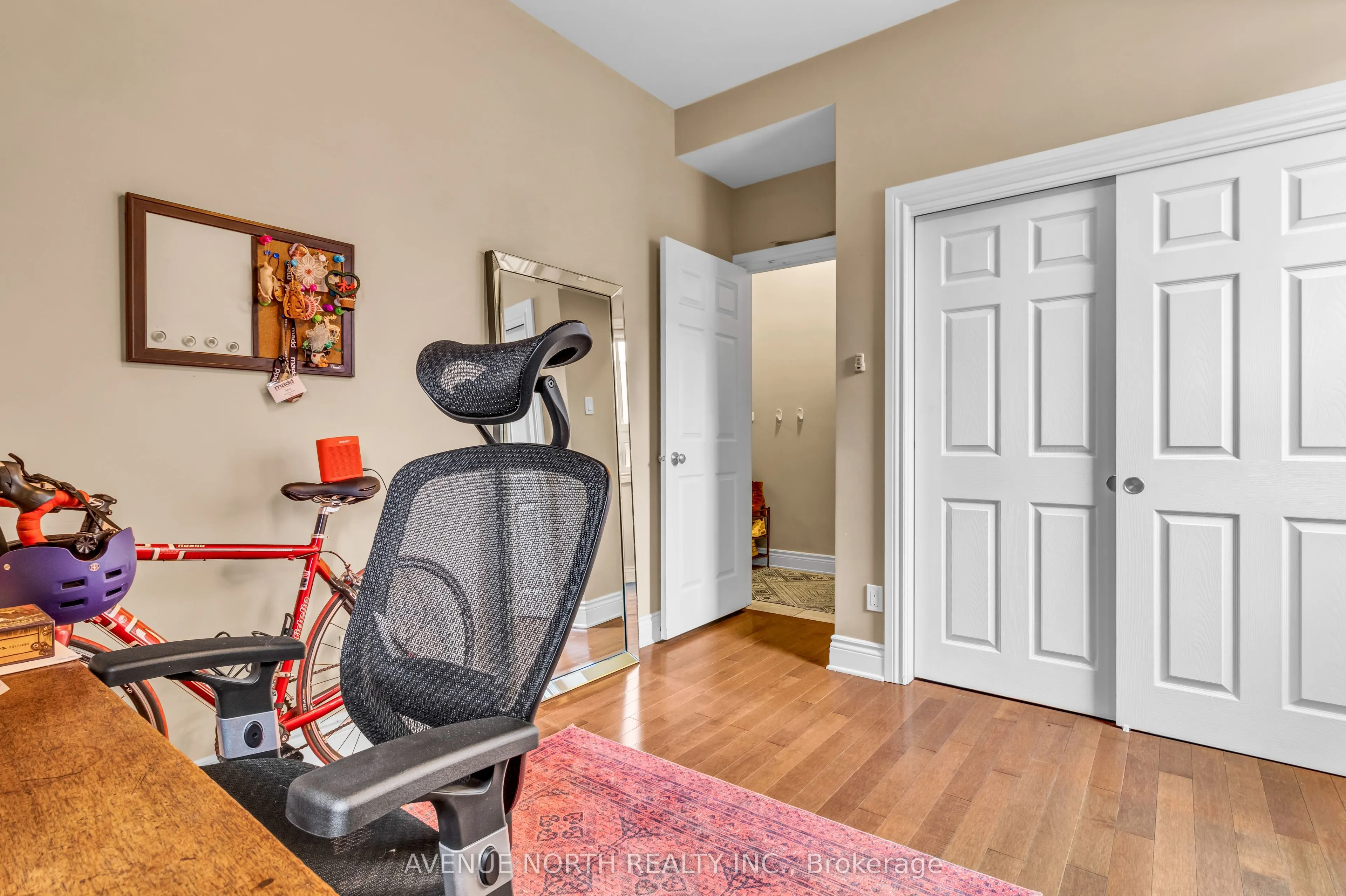 871 Somerset Street W, #1