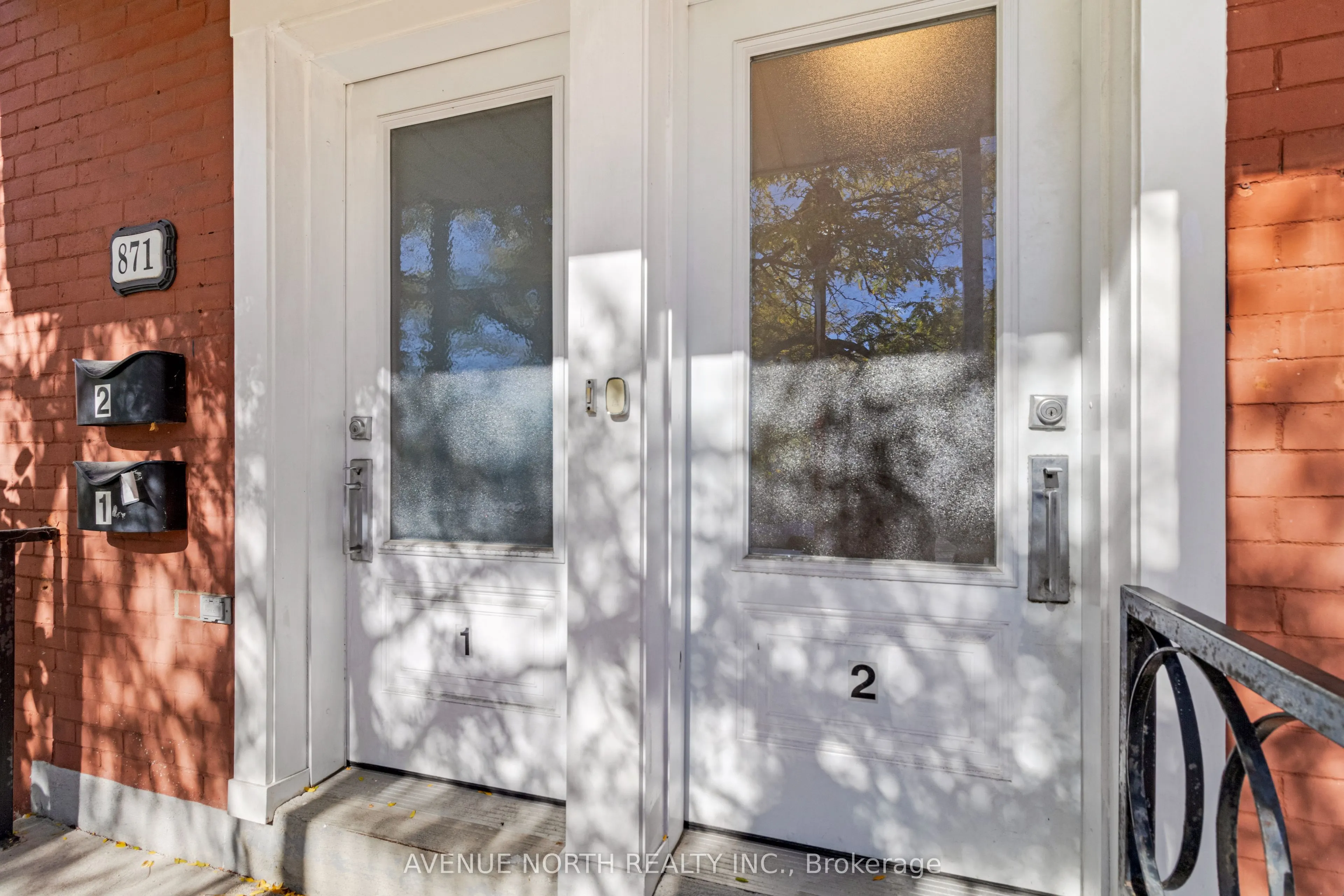 871 Somerset Street W, #1