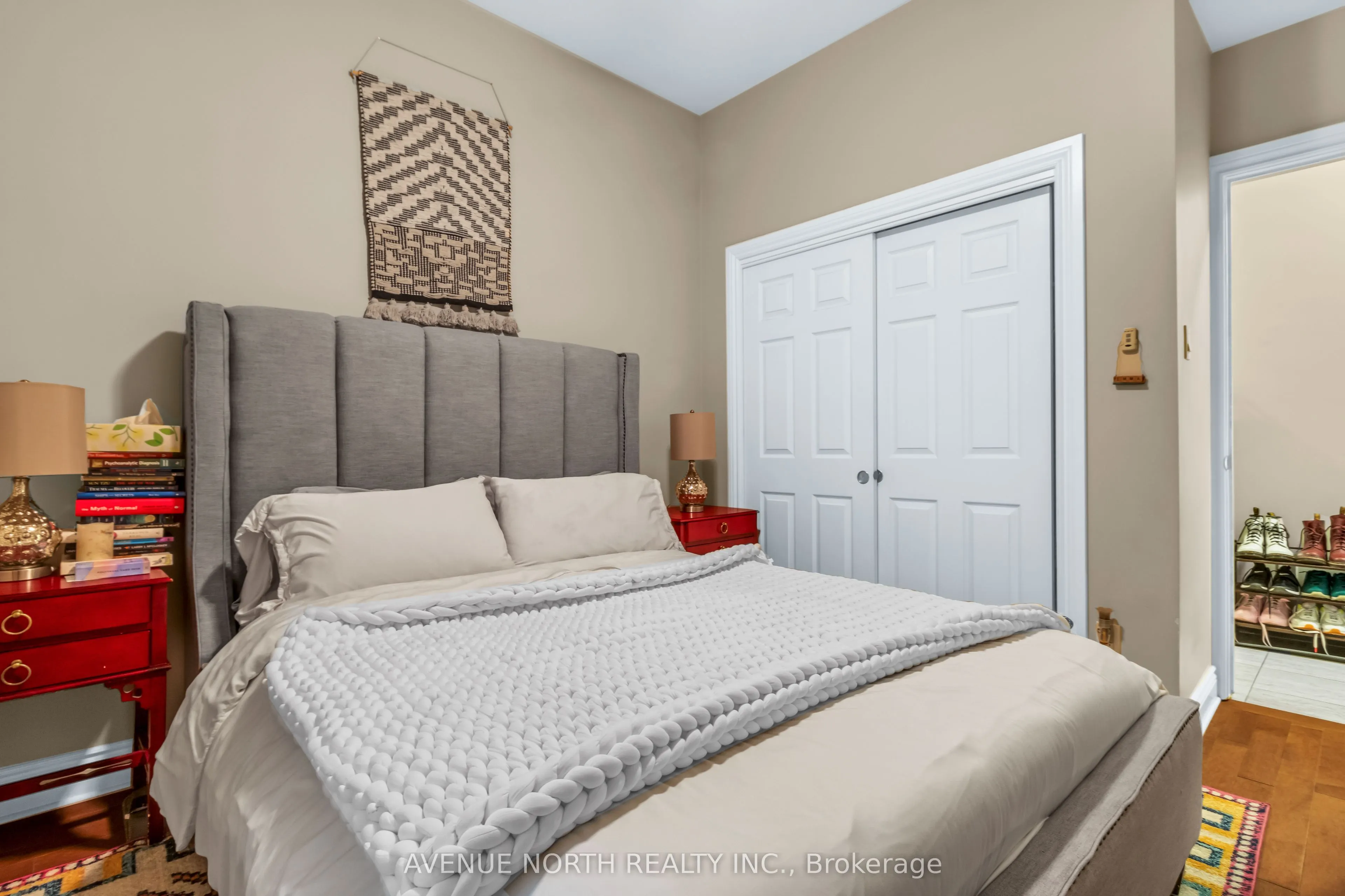 871 Somerset Street W, #1