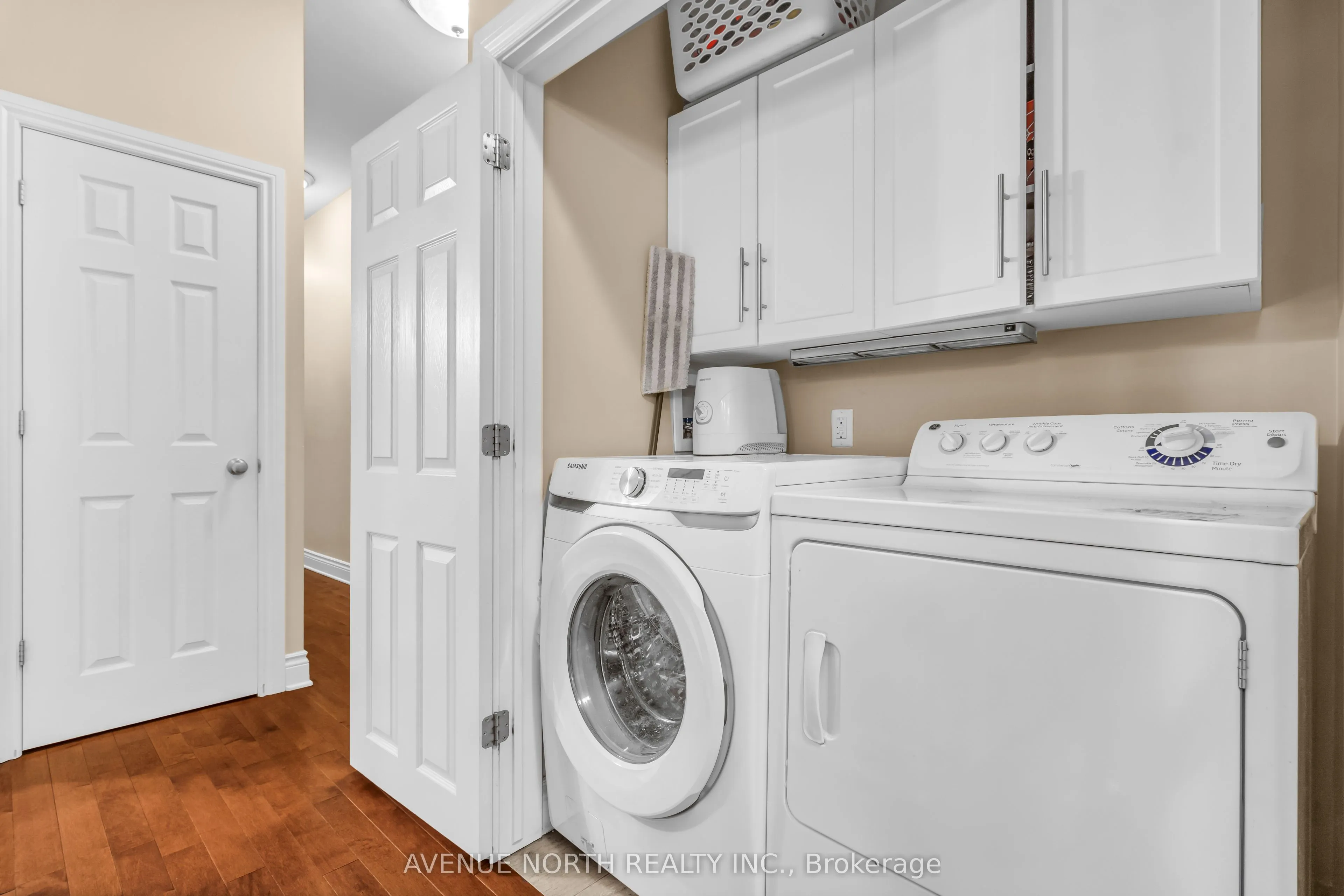 871 Somerset Street W, #1