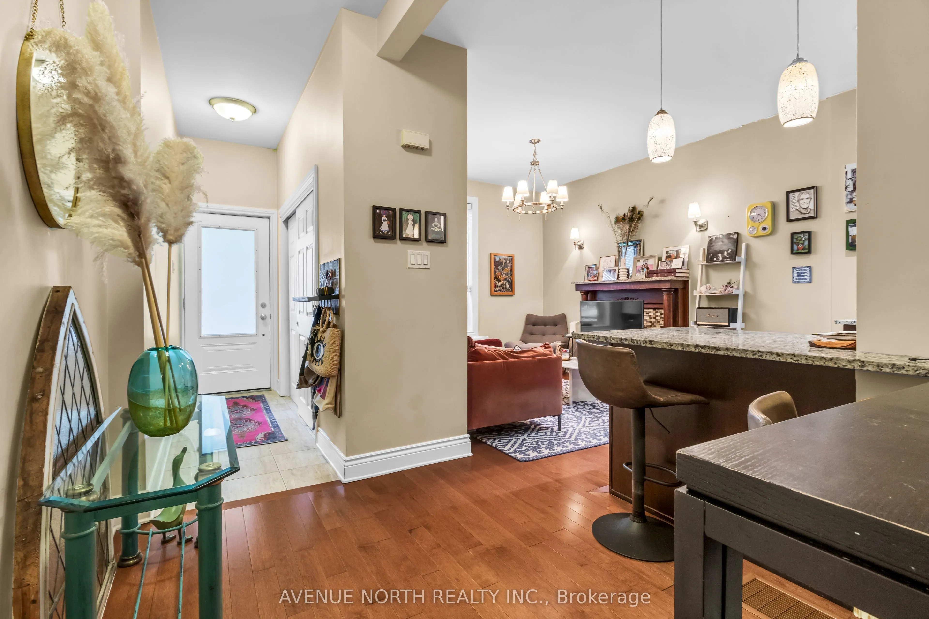 871 Somerset Street W, #1