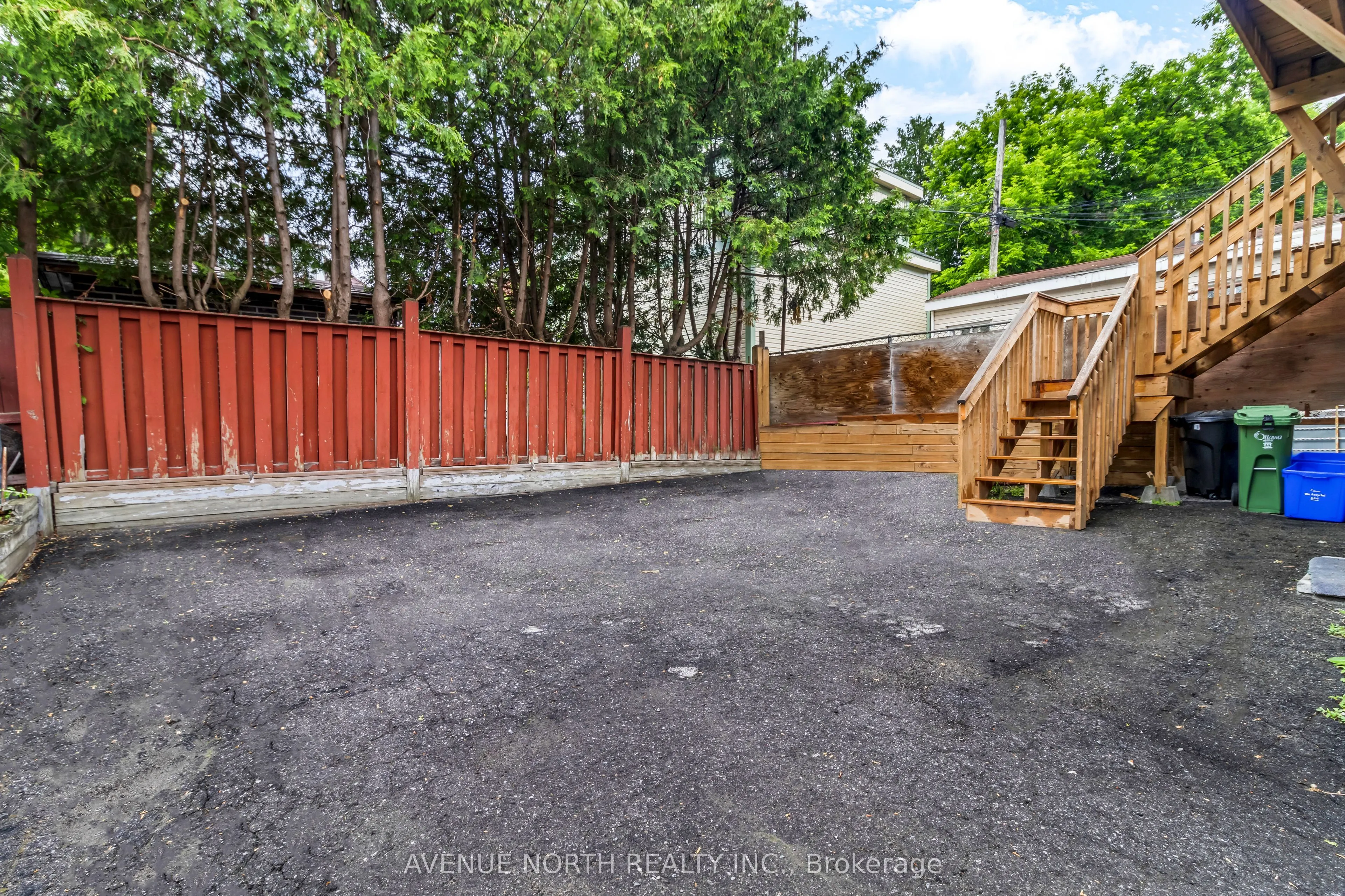 871 Somerset Street W, #1