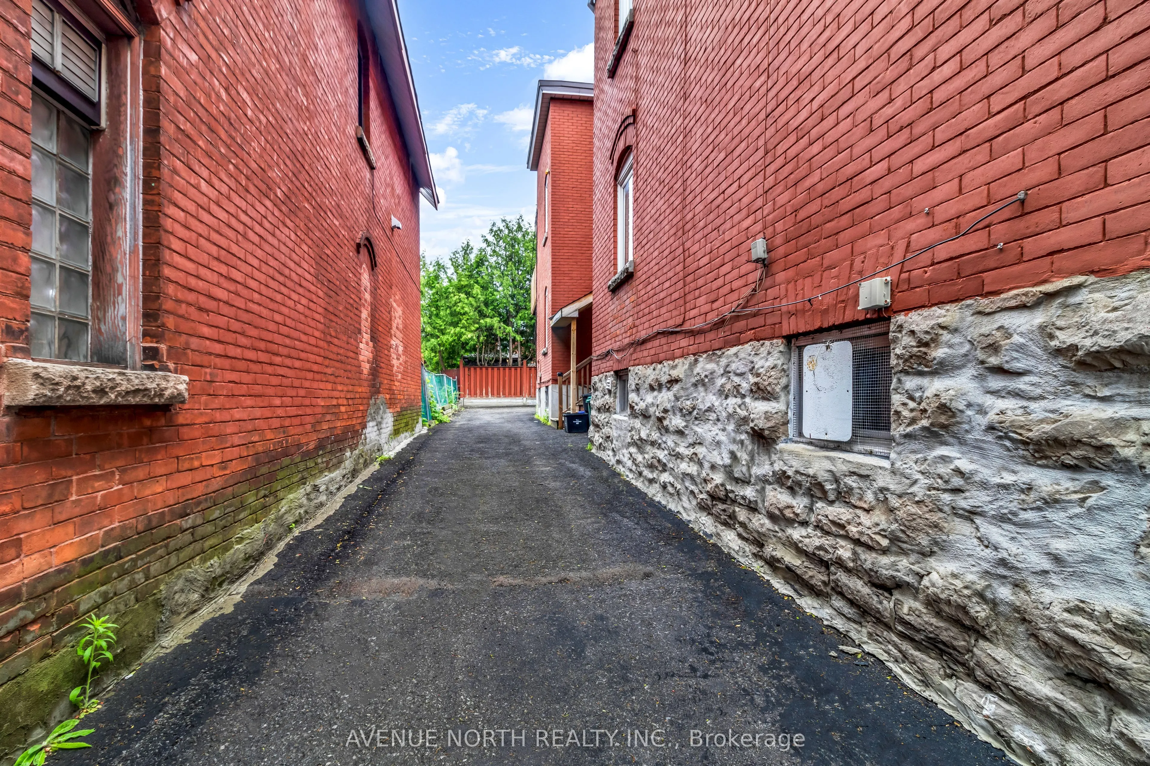 871 Somerset Street W, #1