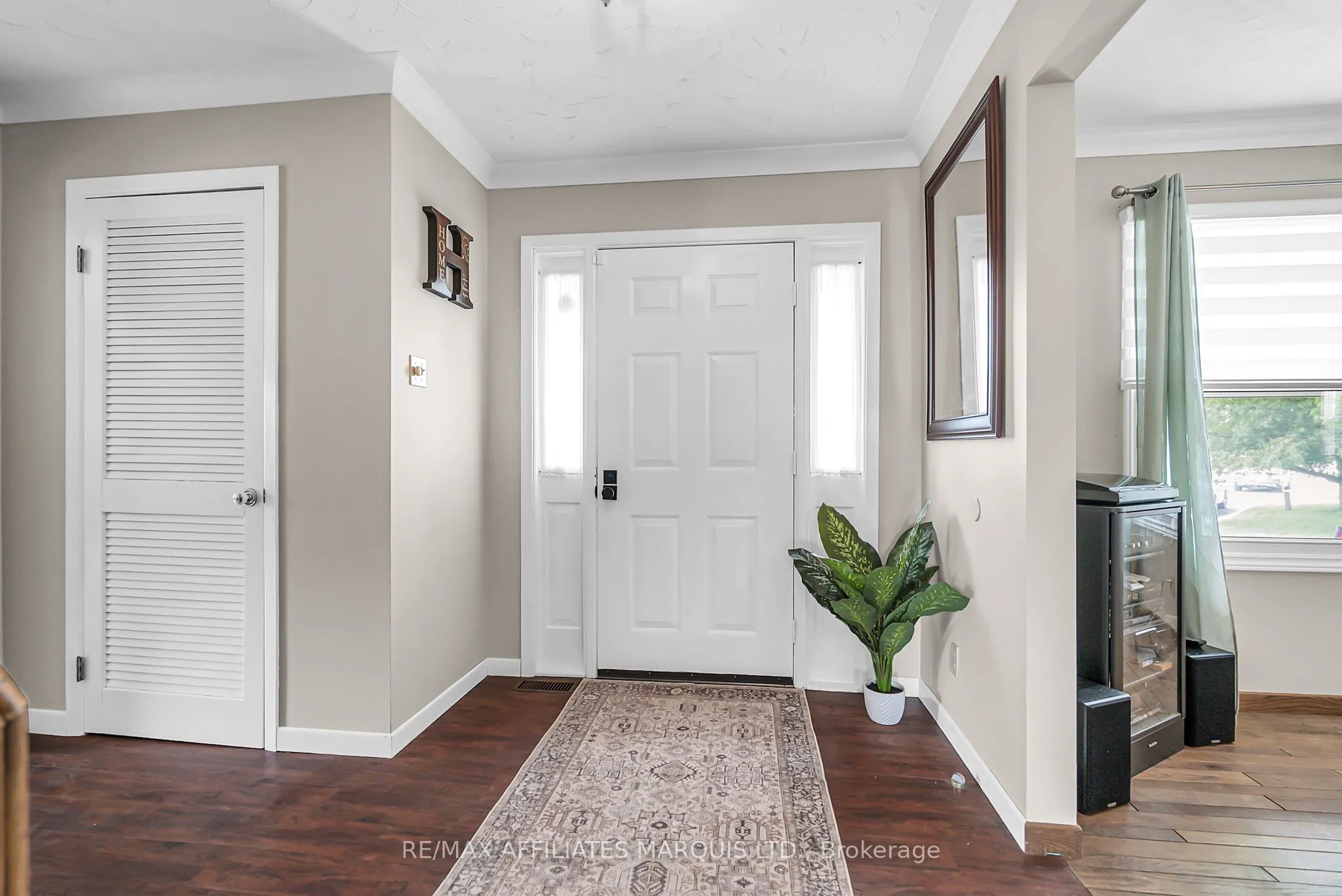 1356 Lochiel Street