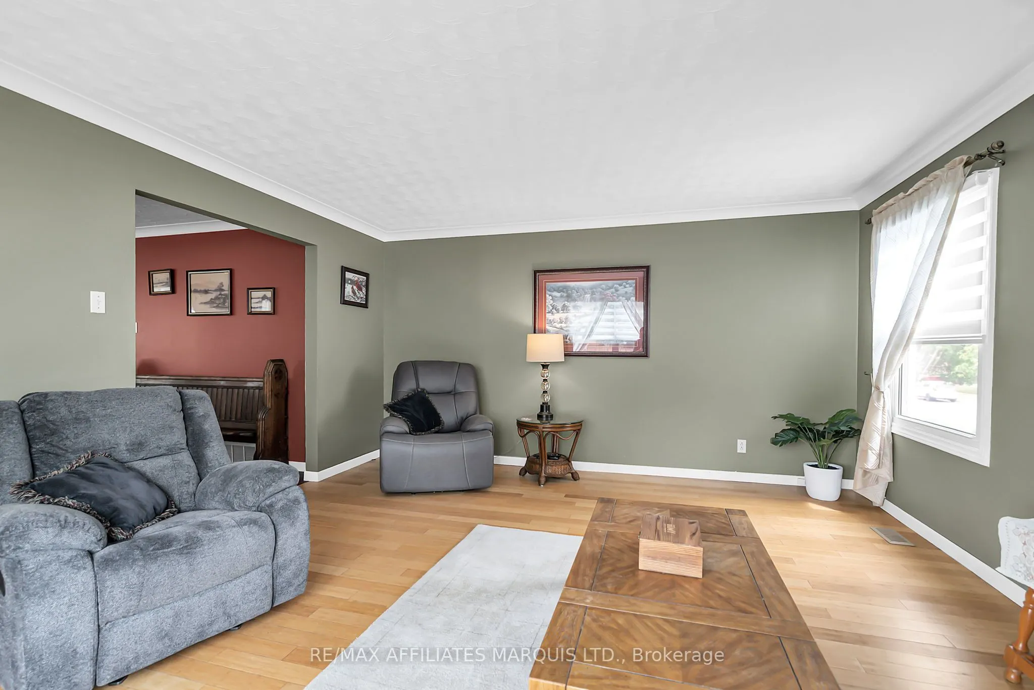 1356 Lochiel Street