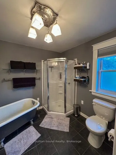534 17th Street W