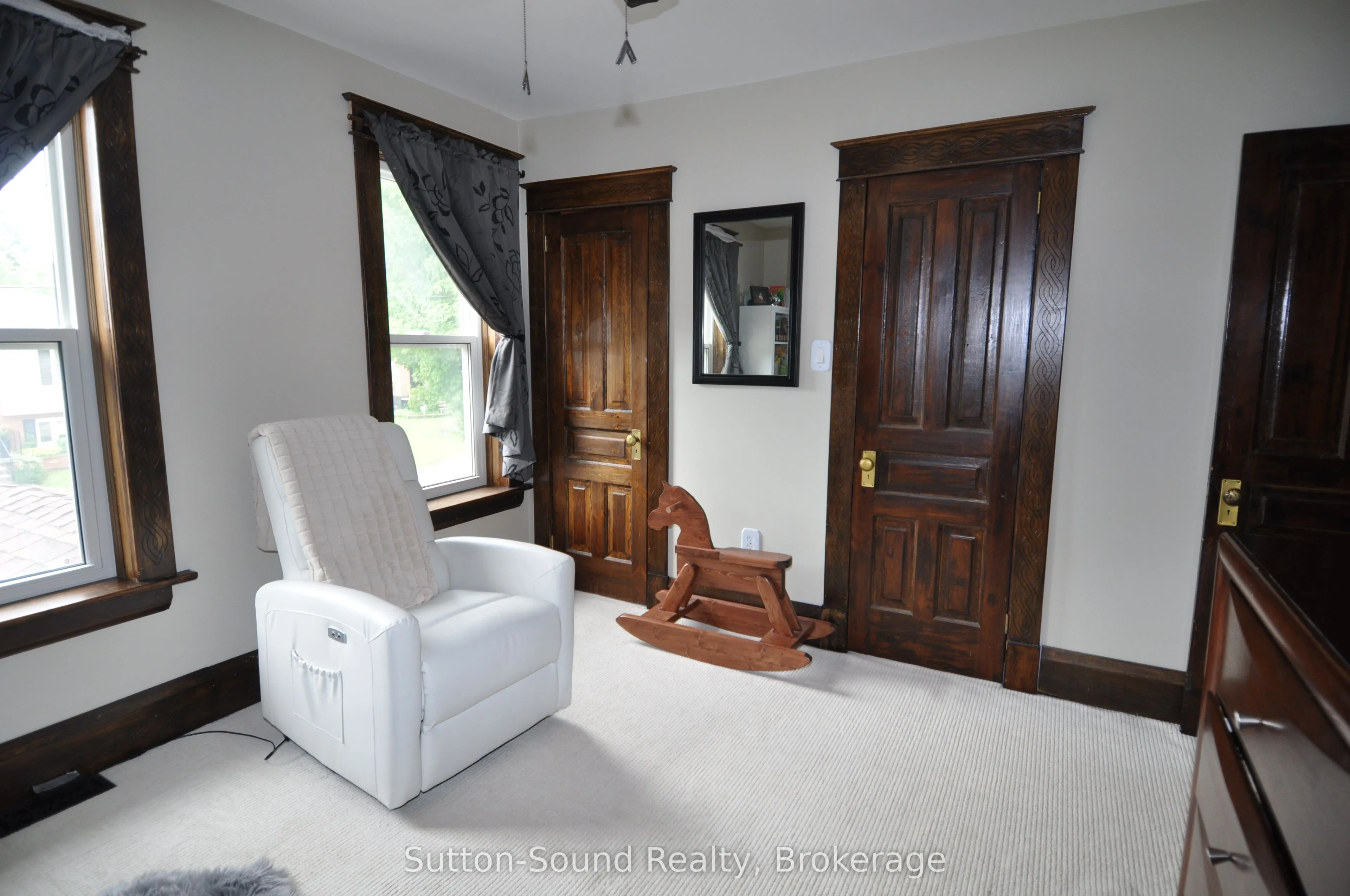 534 17th Street W