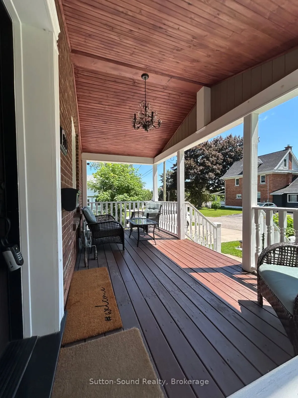 534 17th Street W