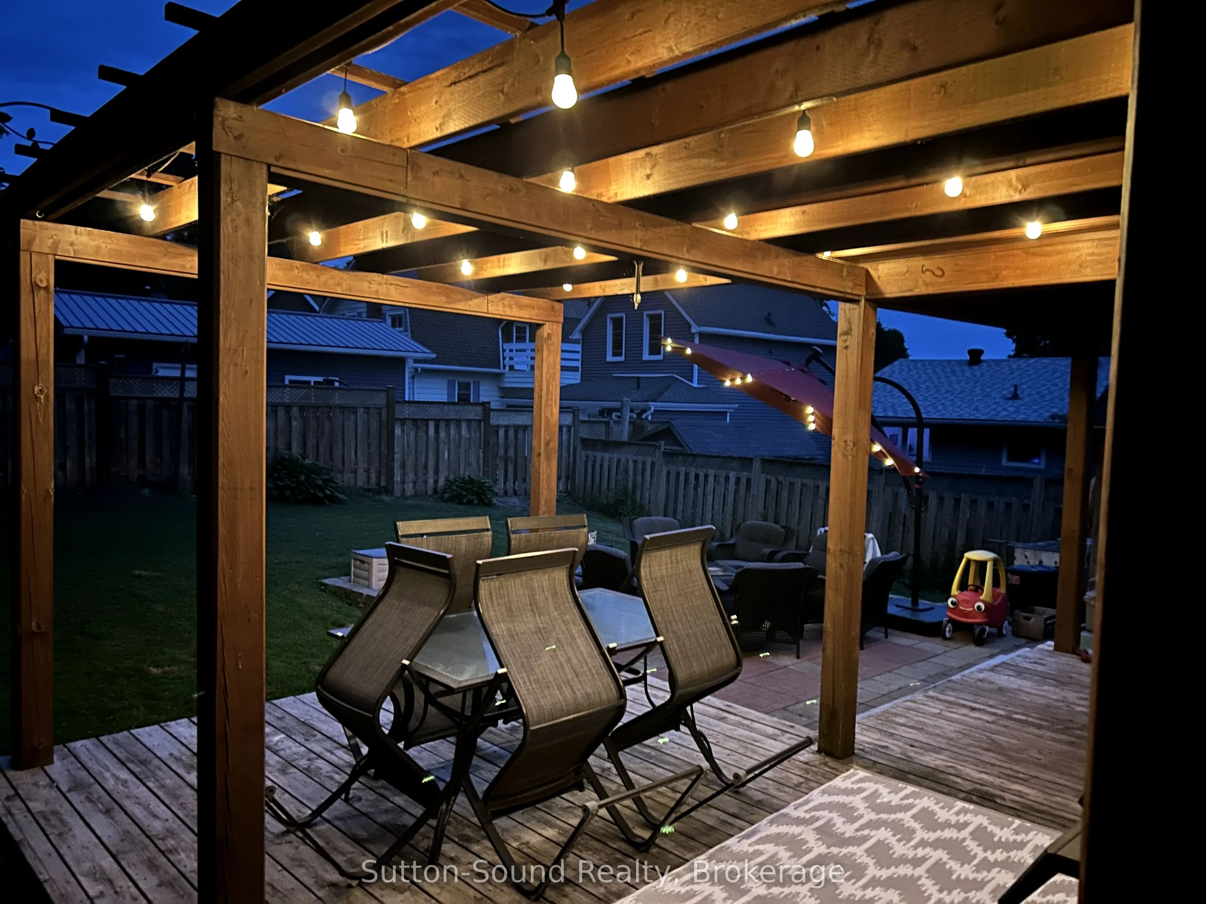 534 17th Street W