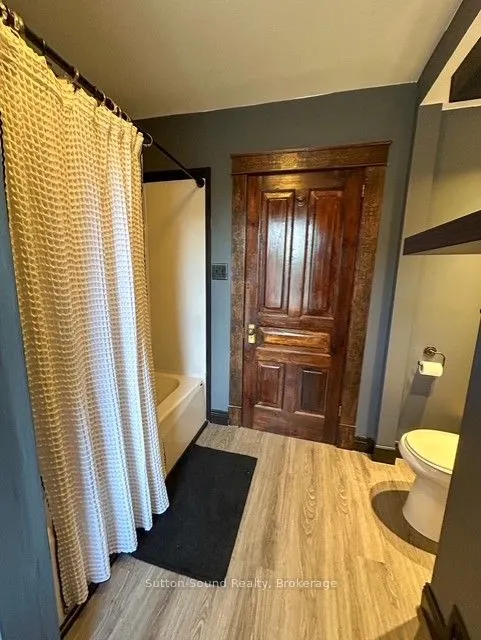 534 17th Street W