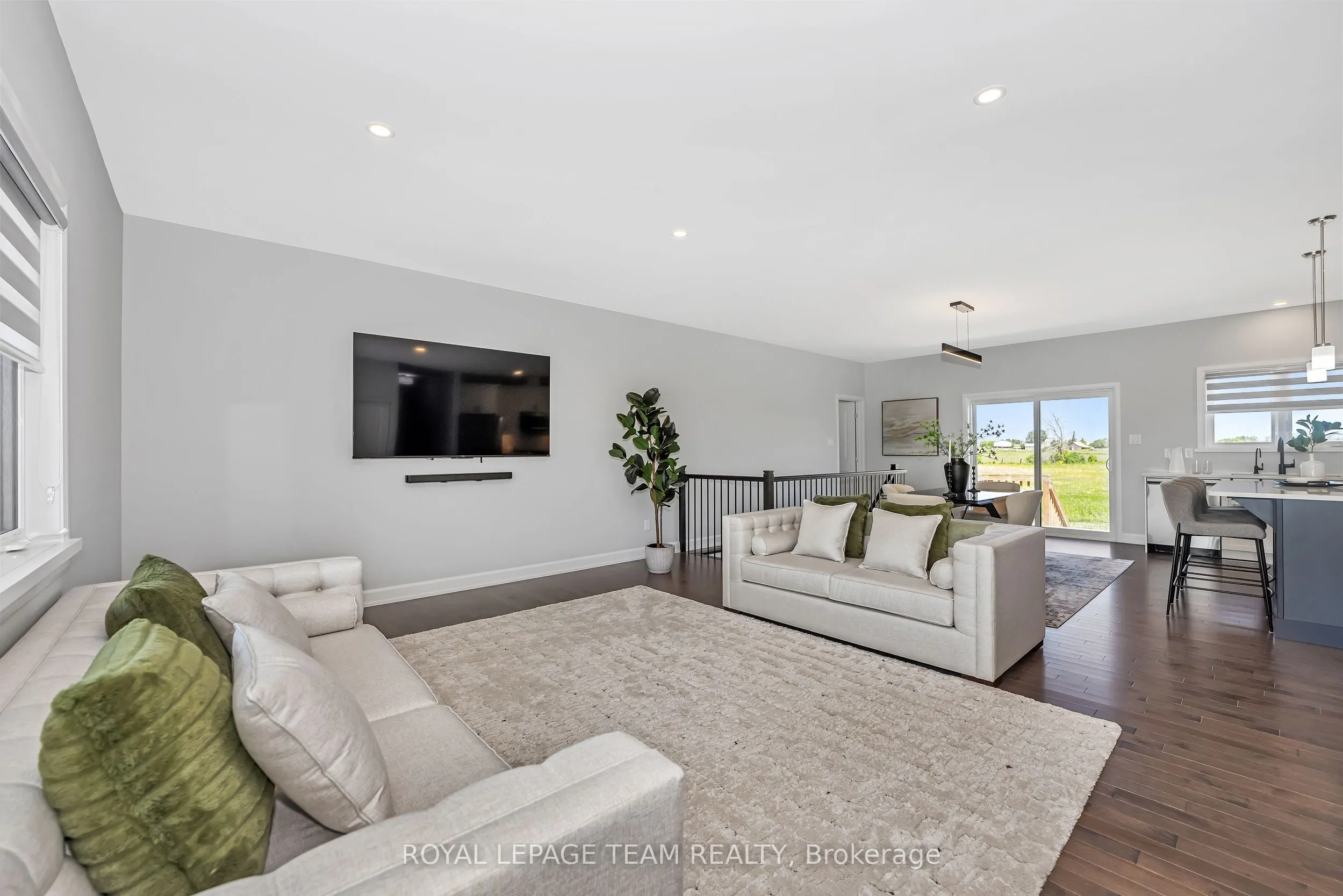 17 Isobel McEwan Street