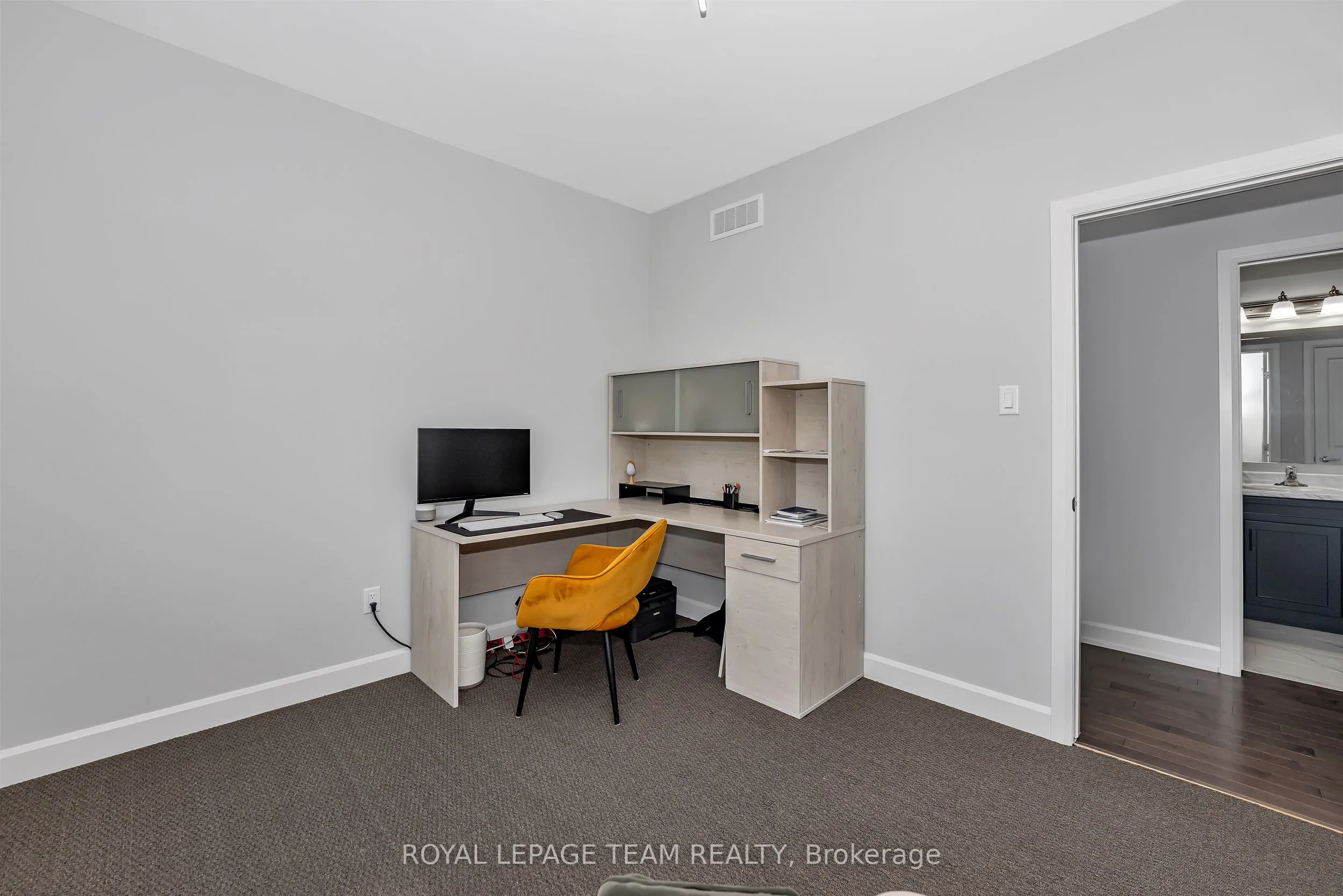 17 Isobel McEwan Street