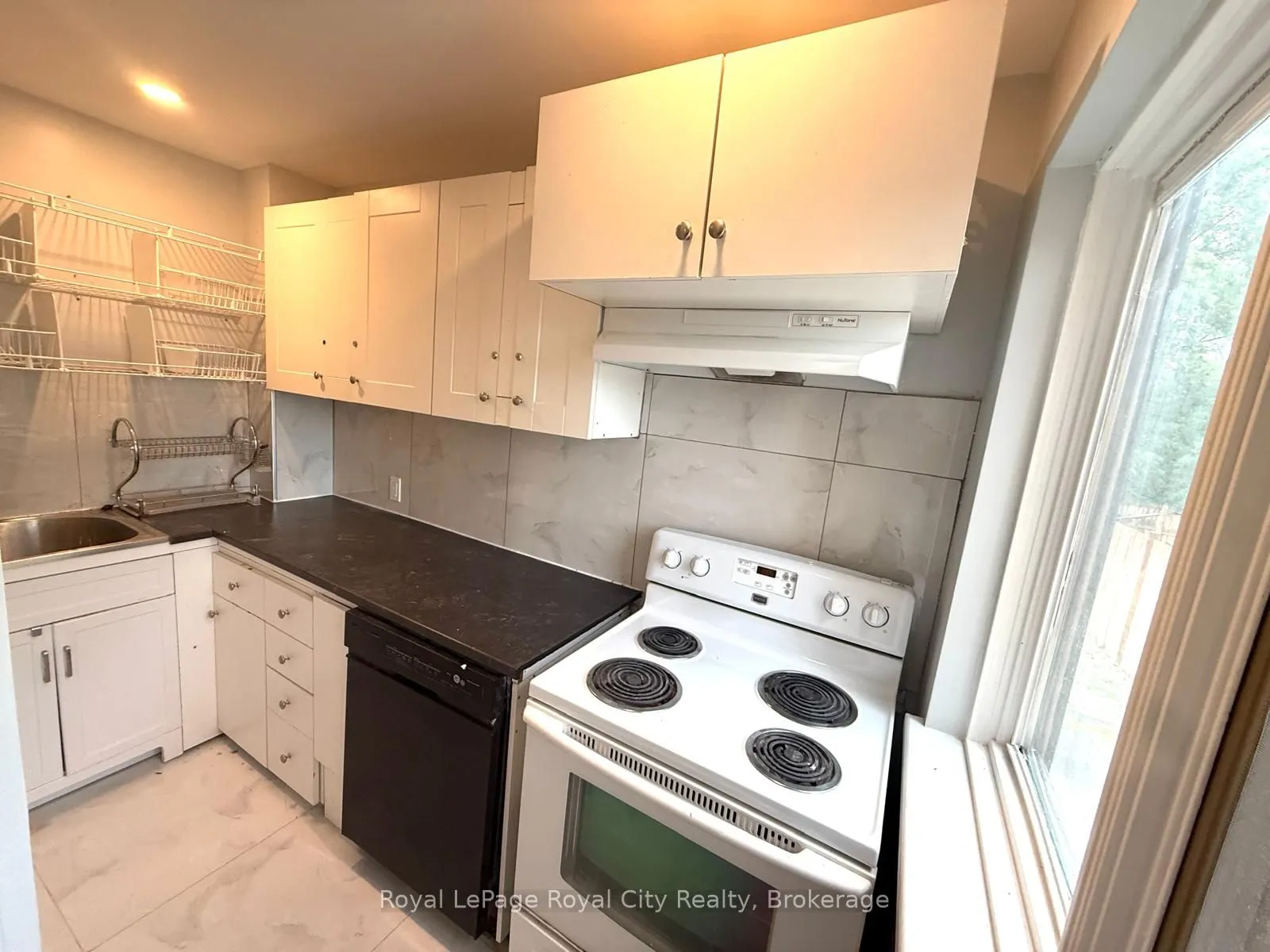 132 Main Street S, #Unit B