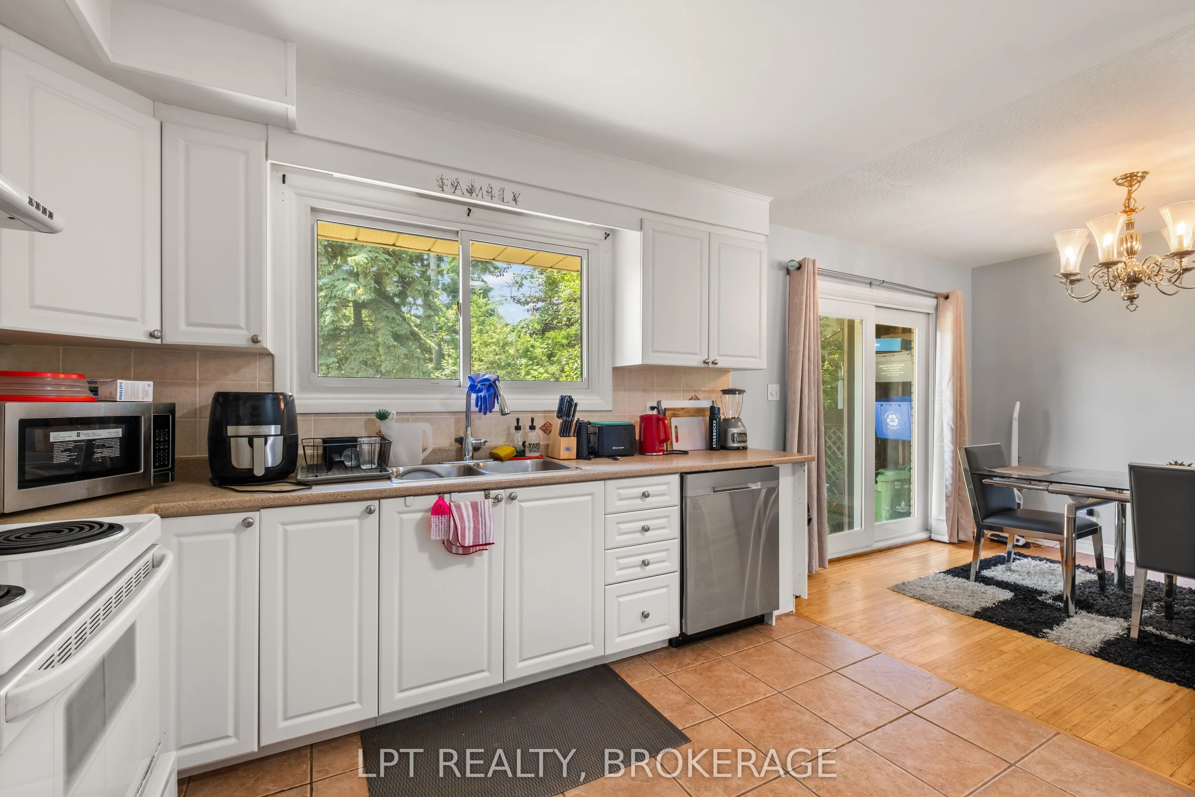 14 Herchmer Crescent