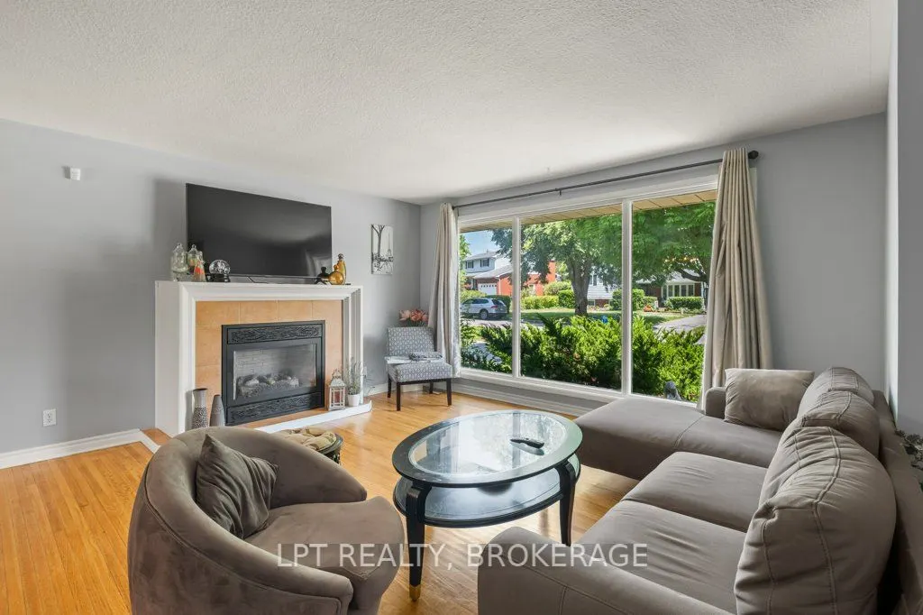 14 Herchmer Crescent
