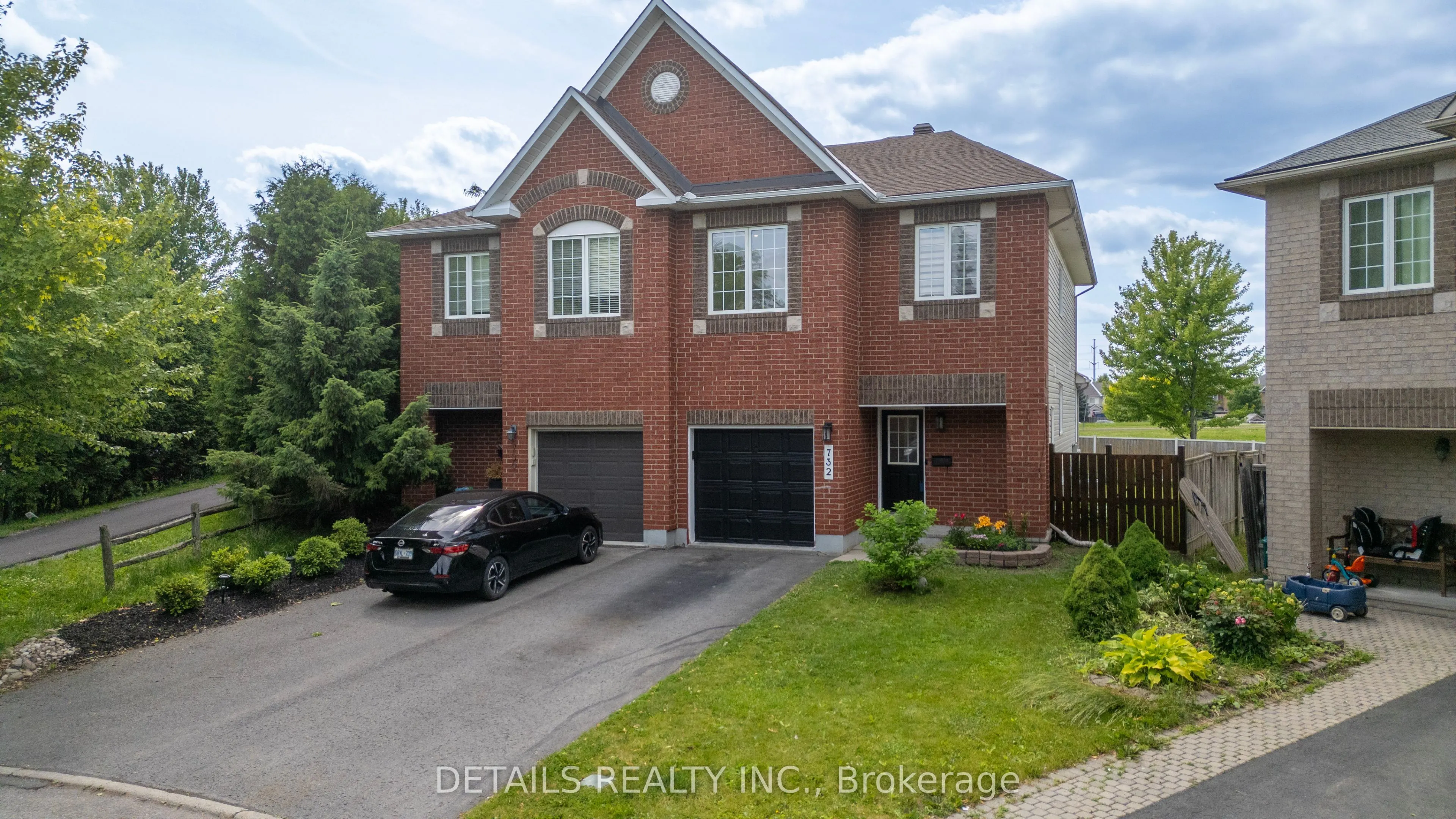 732 Carmella Crescent