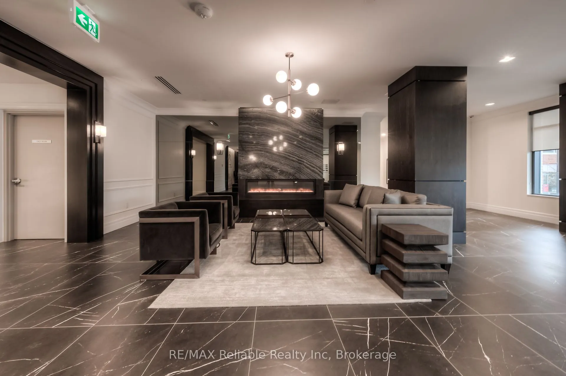 155 Caroline Street S, #1706