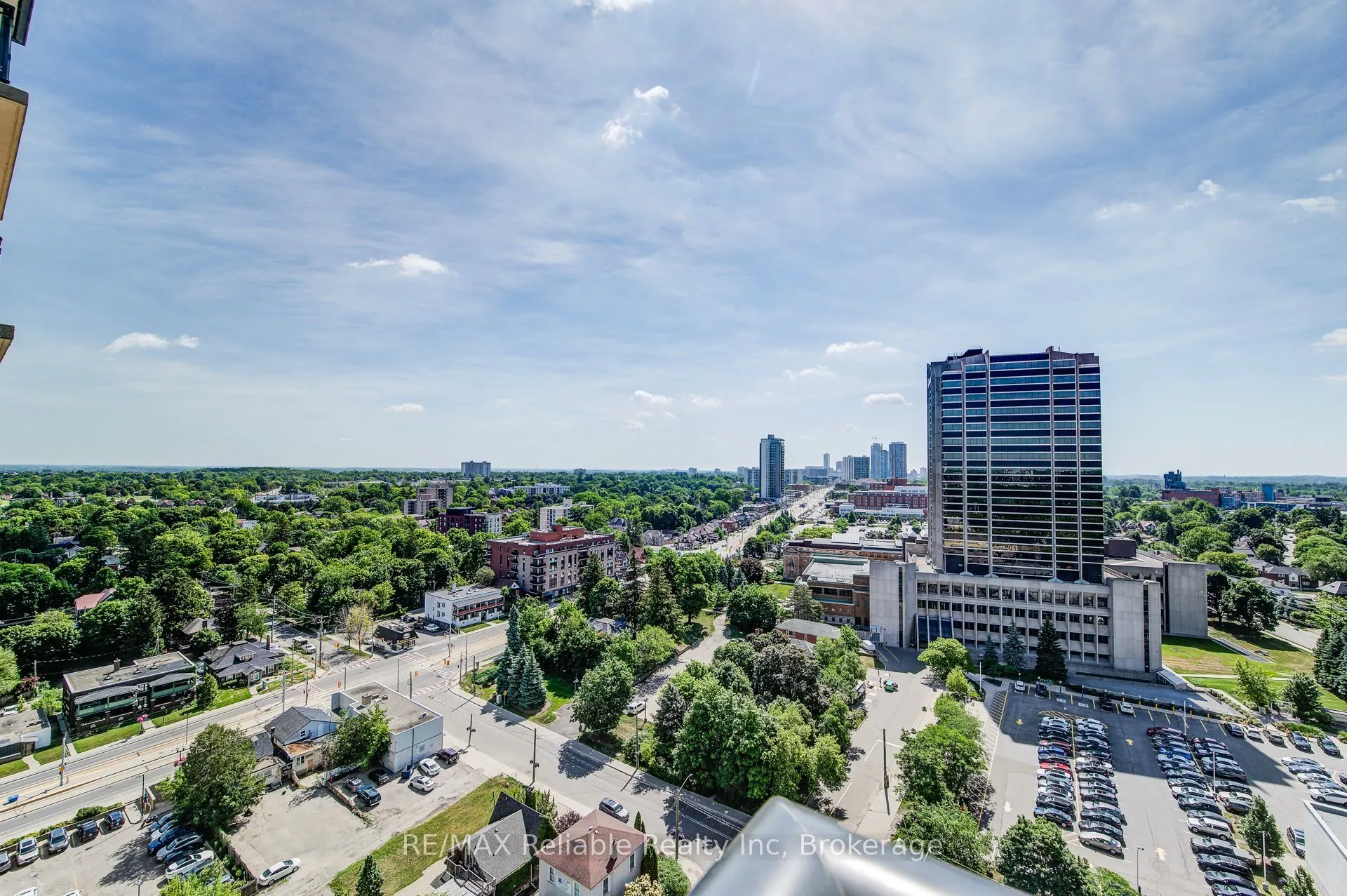 155 Caroline Street S, #1706