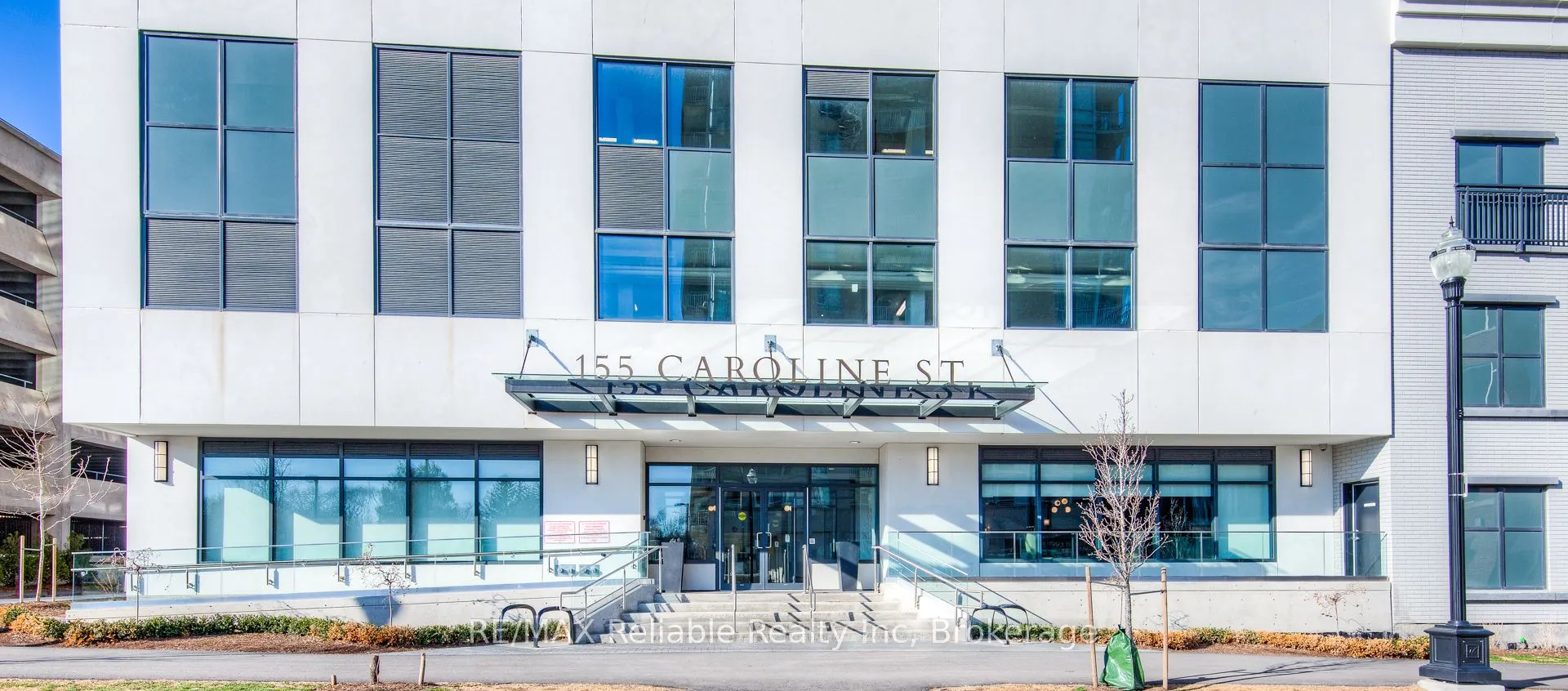 155 Caroline Street S, #1706