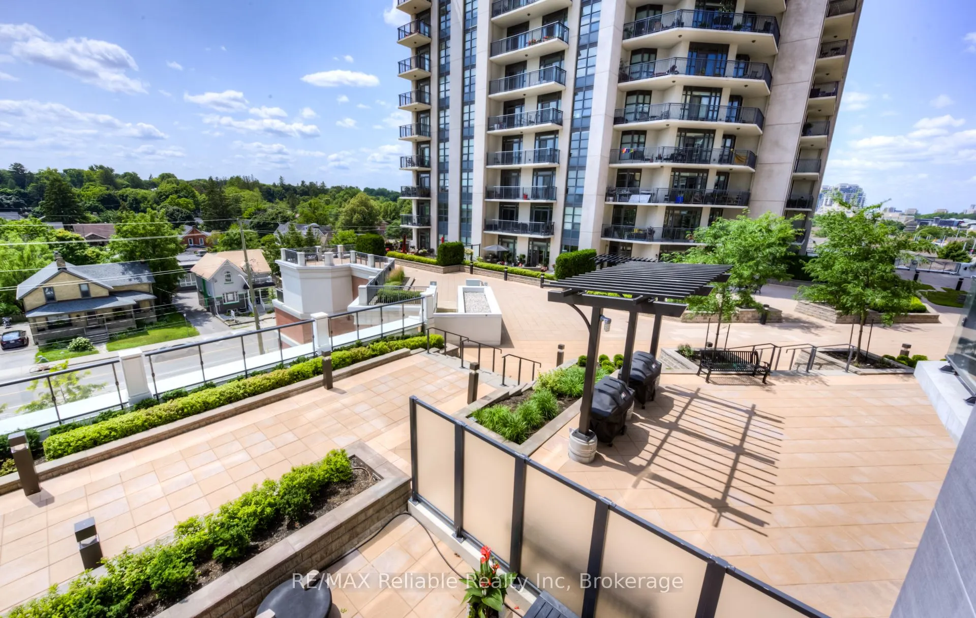 155 Caroline Street S, #1706