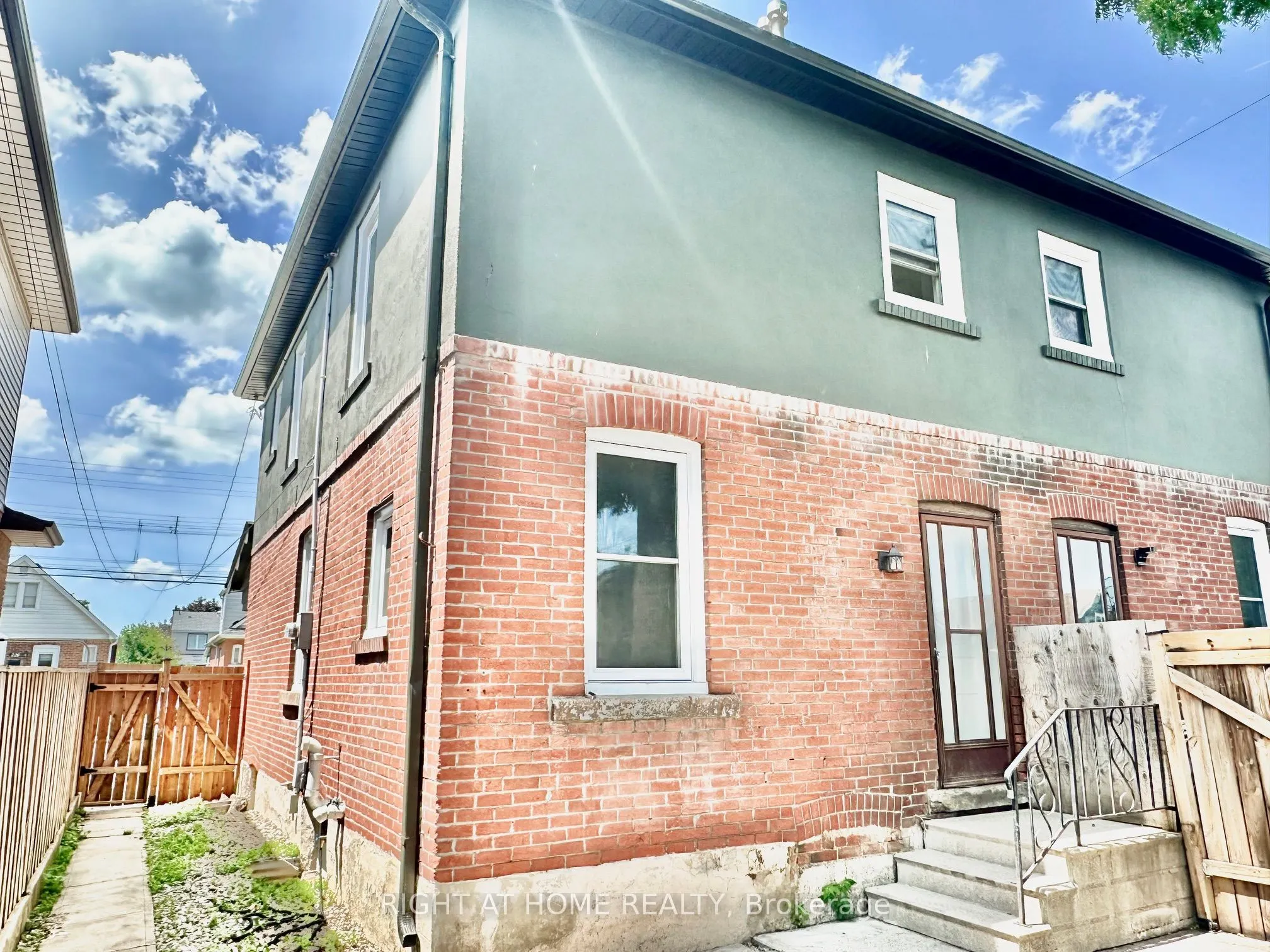215 Rosewood Road