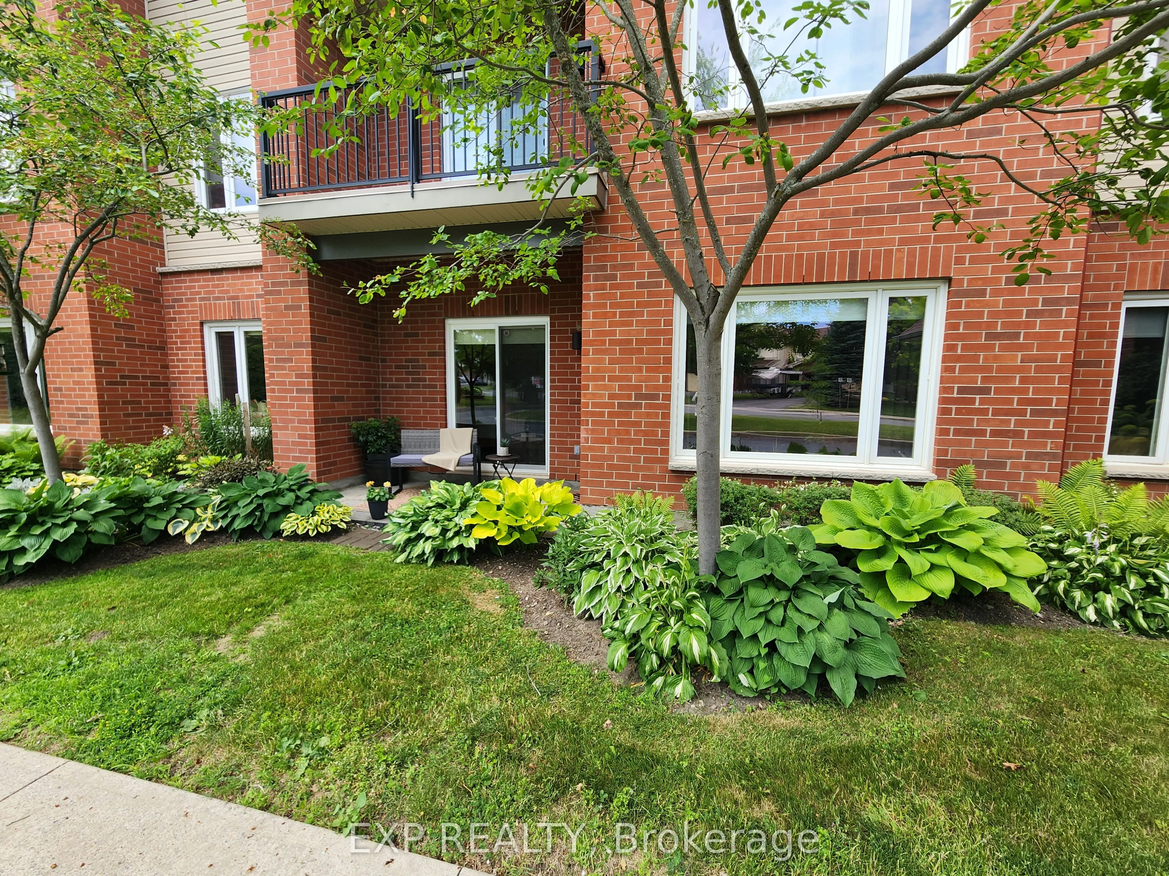 100 Jamieson Street, #103